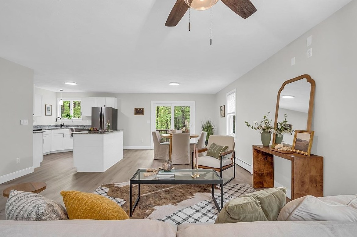 14 Autumn Way, Seabrook NH 03874-4249 exterior