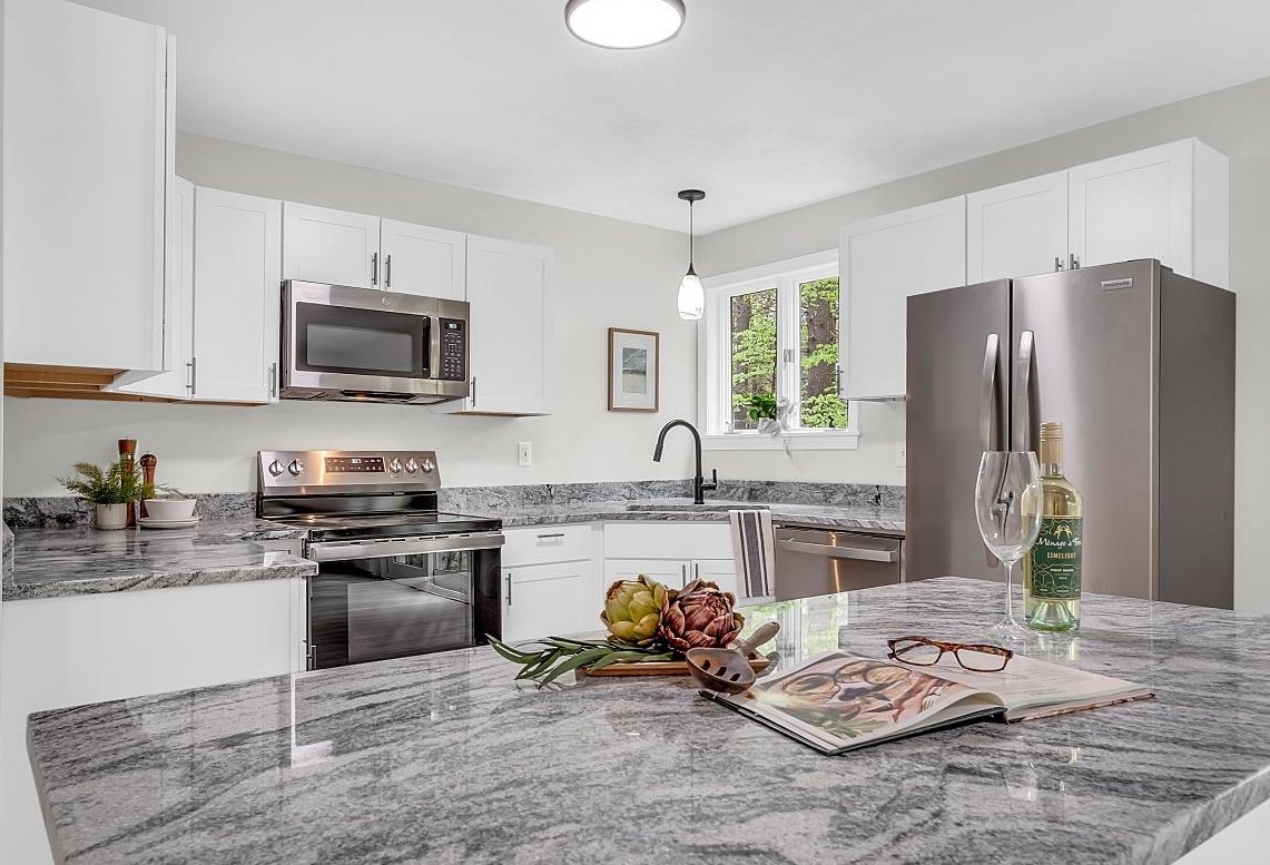 14 Autumn Way, Seabrook NH 03874-4249 exterior