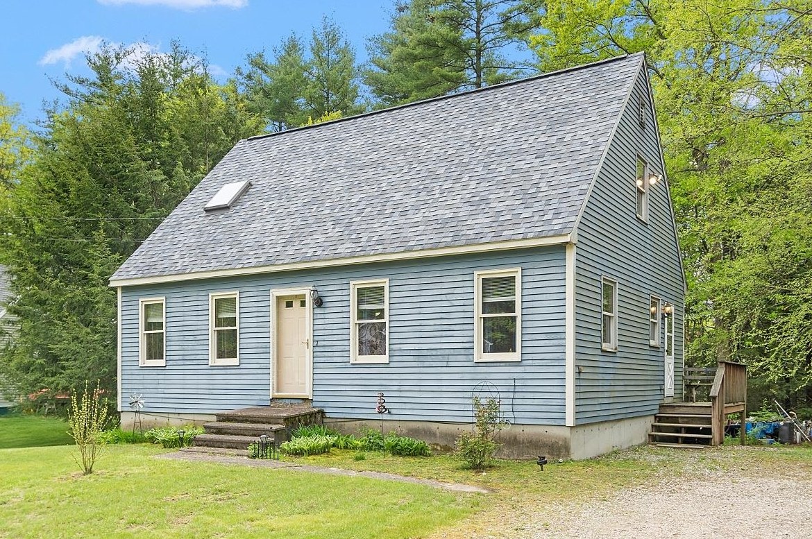 440 Micol Rd, Allenstown, NH 03275-3114