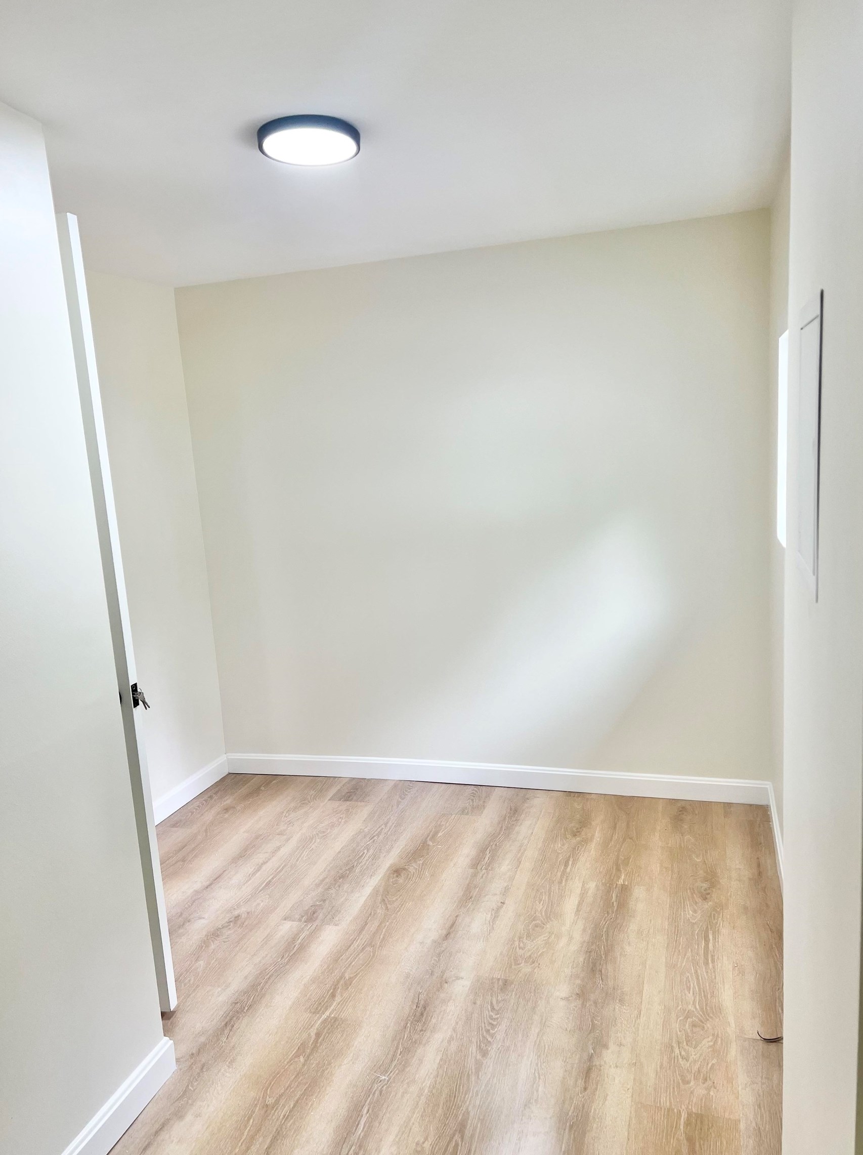 5 Pearl Ct, Merrimack NH 03054-4802 exterior