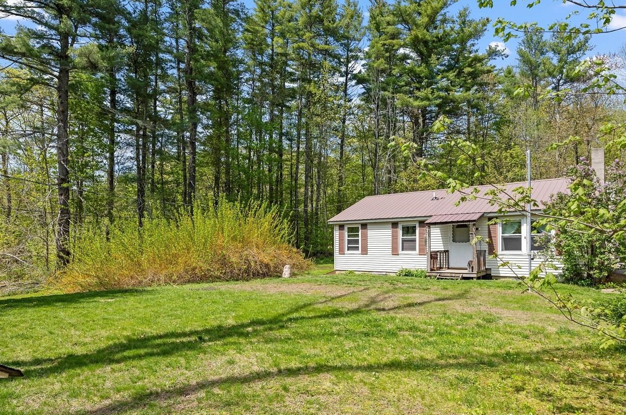 59 Gebig Rd, Nottingham, NH