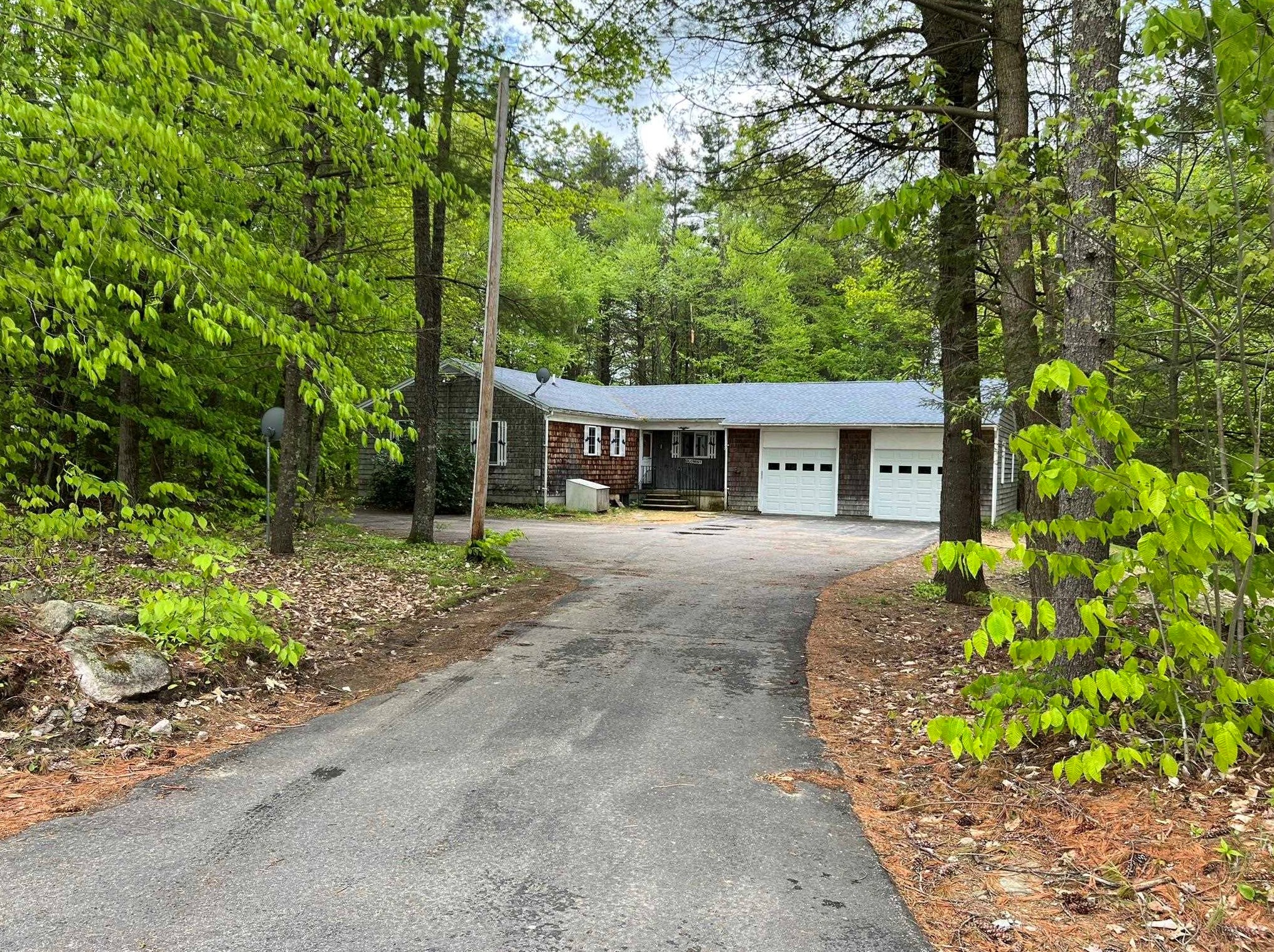 96 Lucas Pond Rd, Northwood, NH 03261