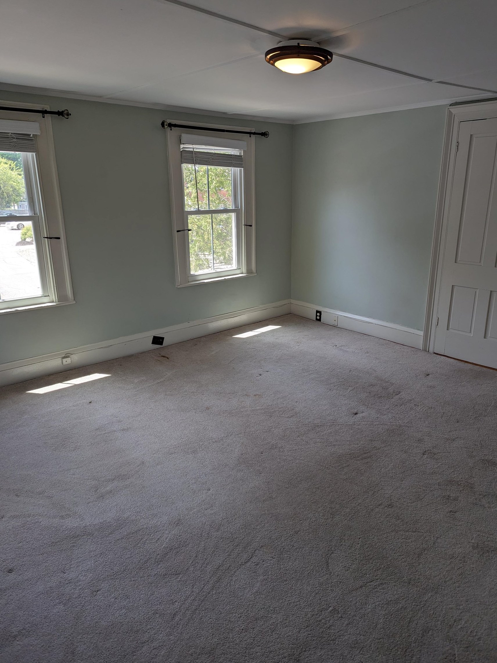 52 State St, Concord NH  03301-4326 exterior