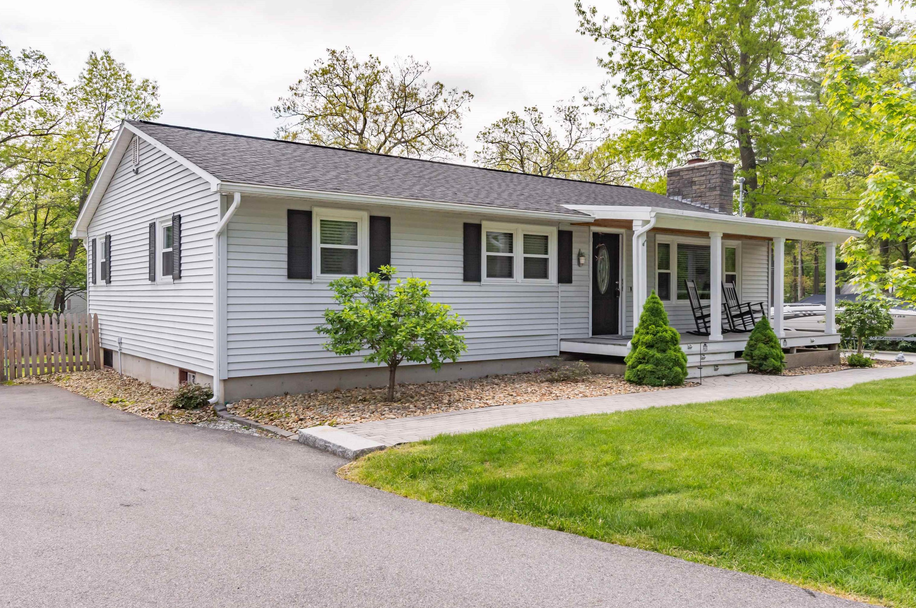 24 Currier Rd, Merrimack, NH 03054-3635