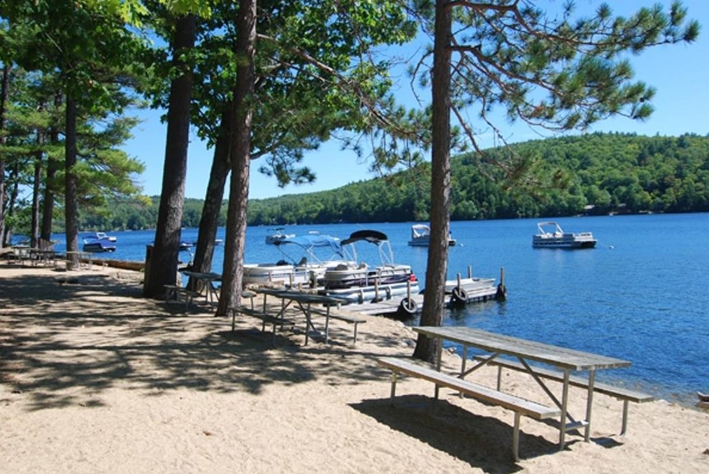 98 High Country Way, Holderness NH  03245-5307 exterior