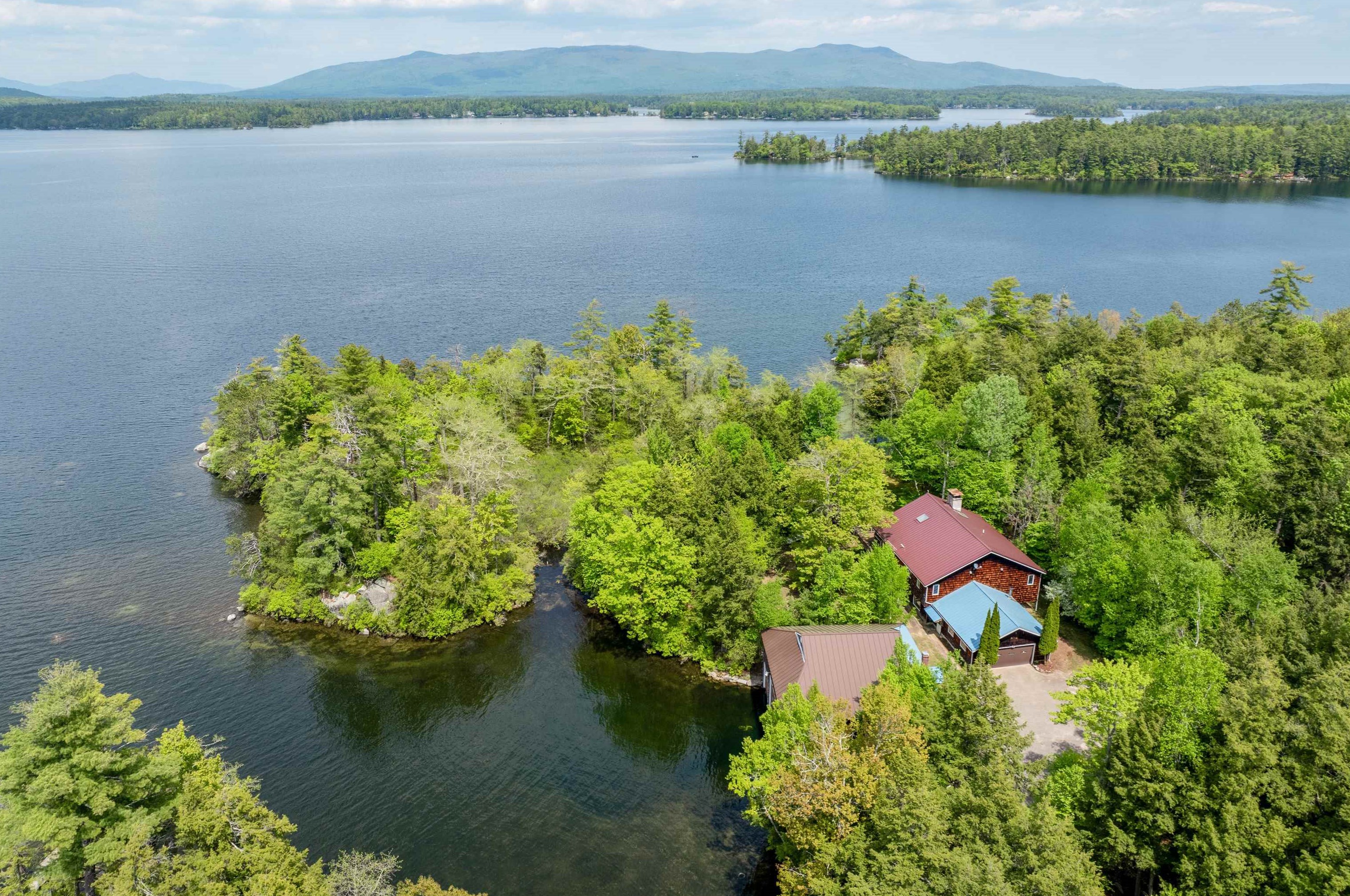 90 Veasey Shore Rd, Meredith, NH 03253-7126