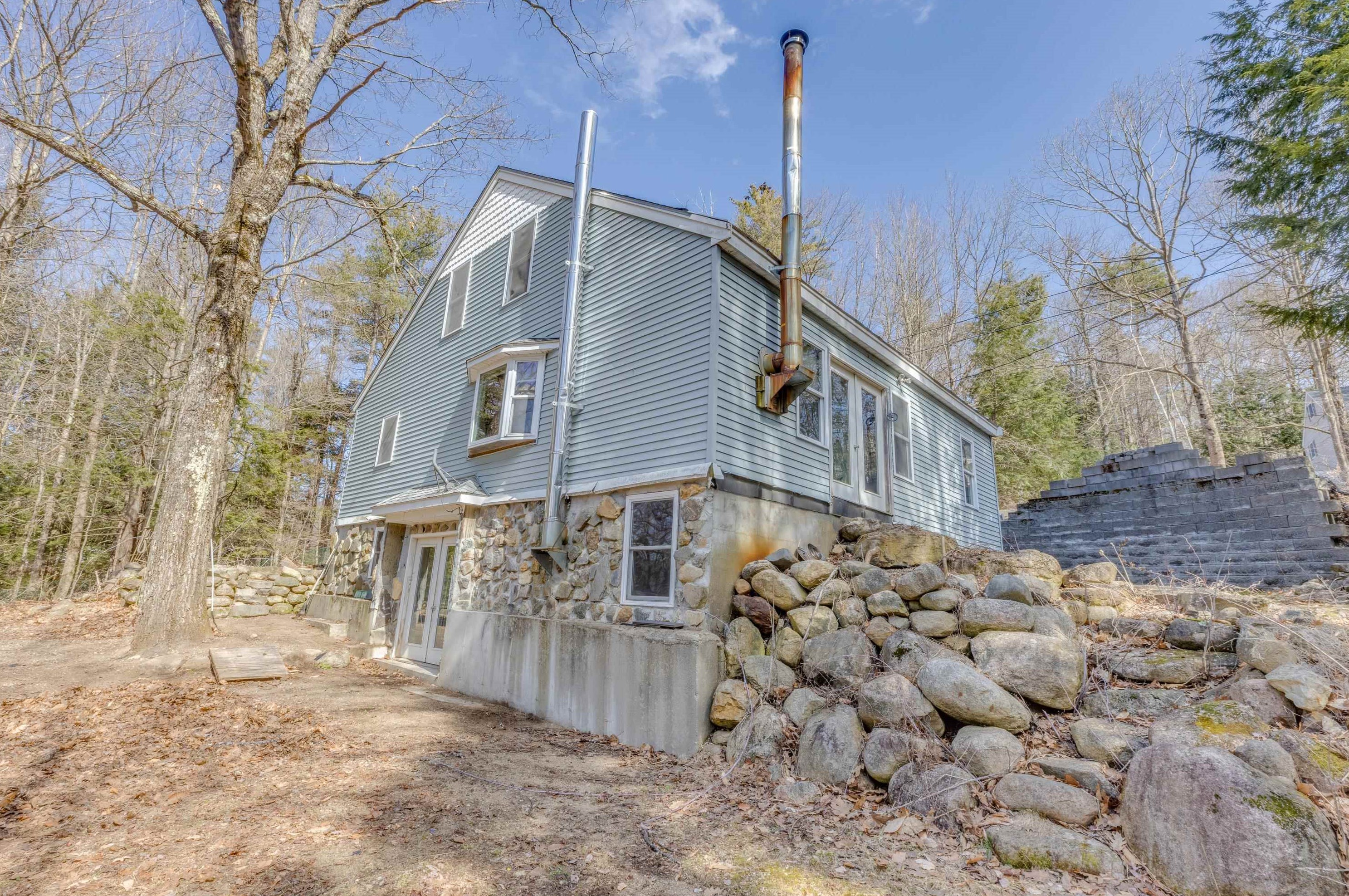 26 Scott Dr, Alton, NH 03810-4347