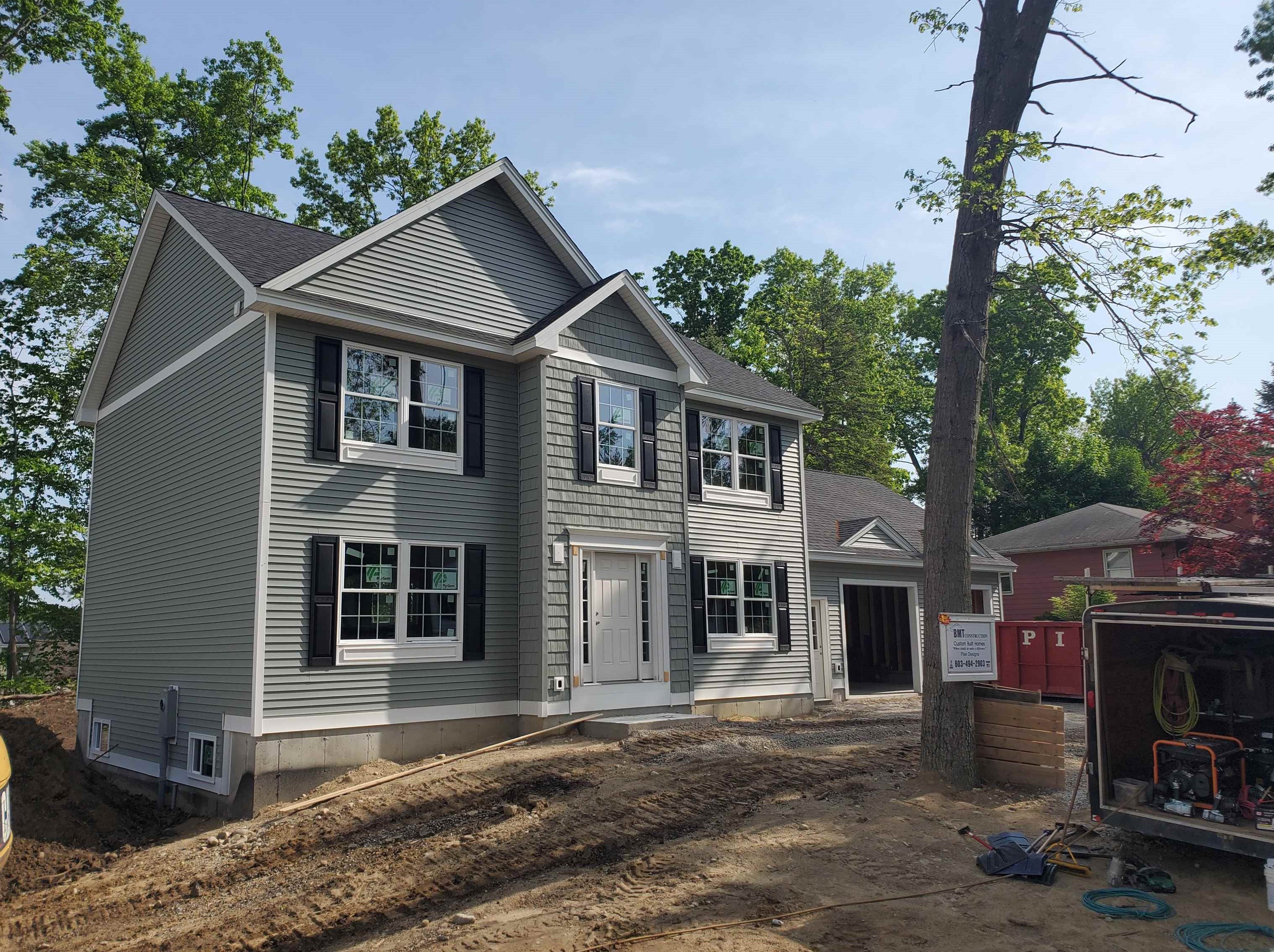 120 Barrett St, Manchester, NH 03104-2879