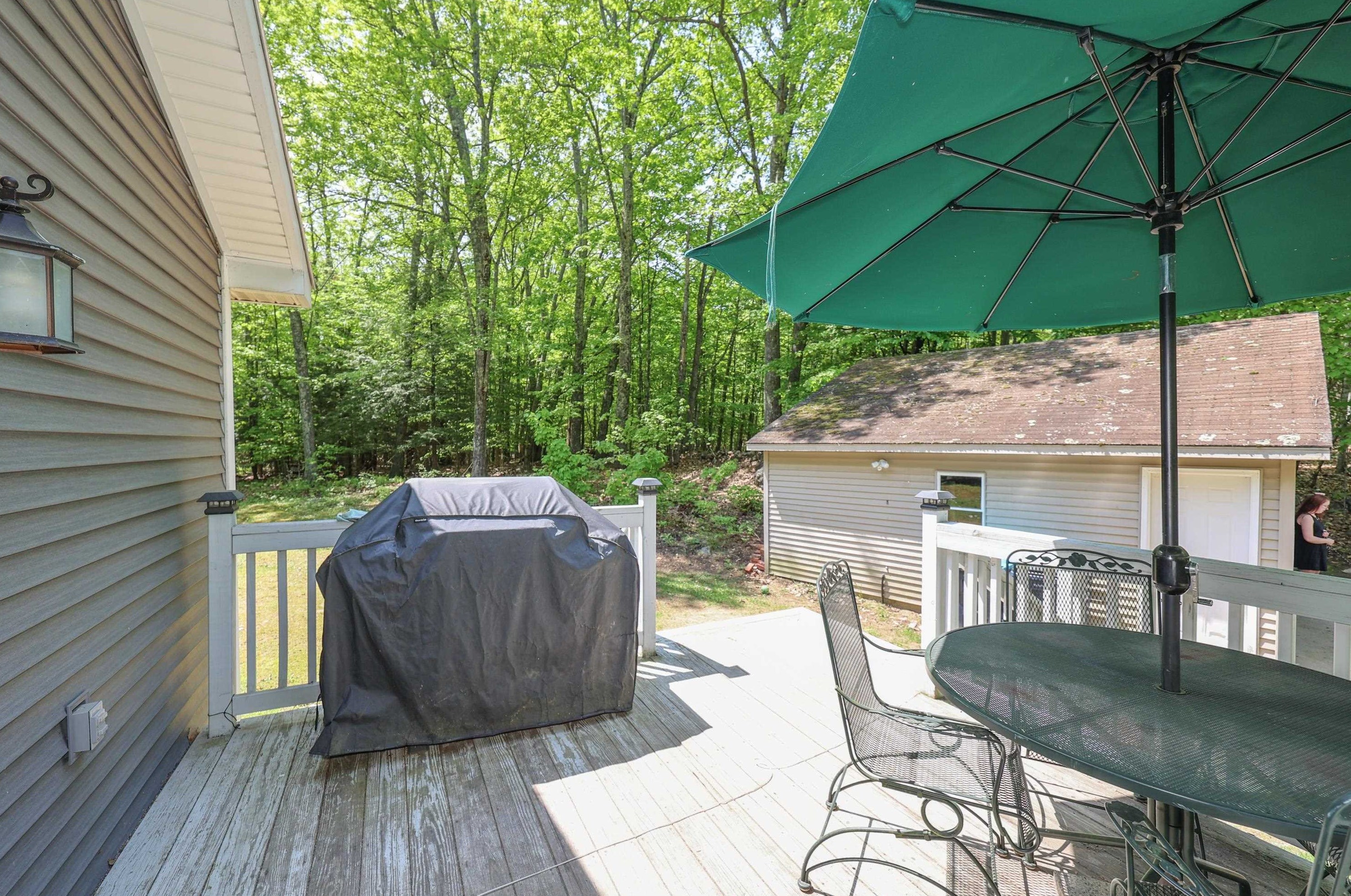 85 Dutile Rd, Belmont NH  03220-3517 exterior