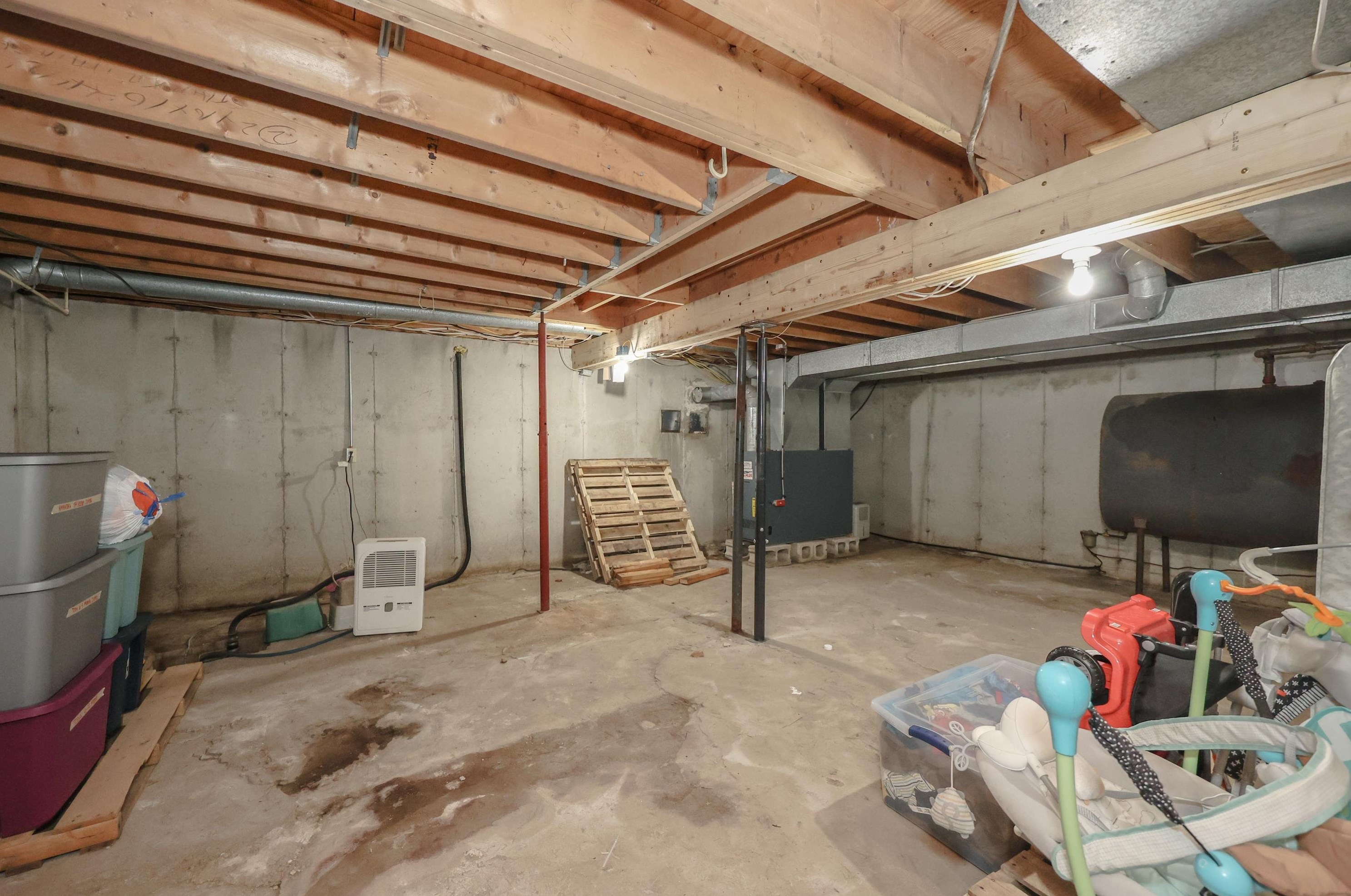 85 Dutile Rd, Belmont NH  03220-3517 exterior