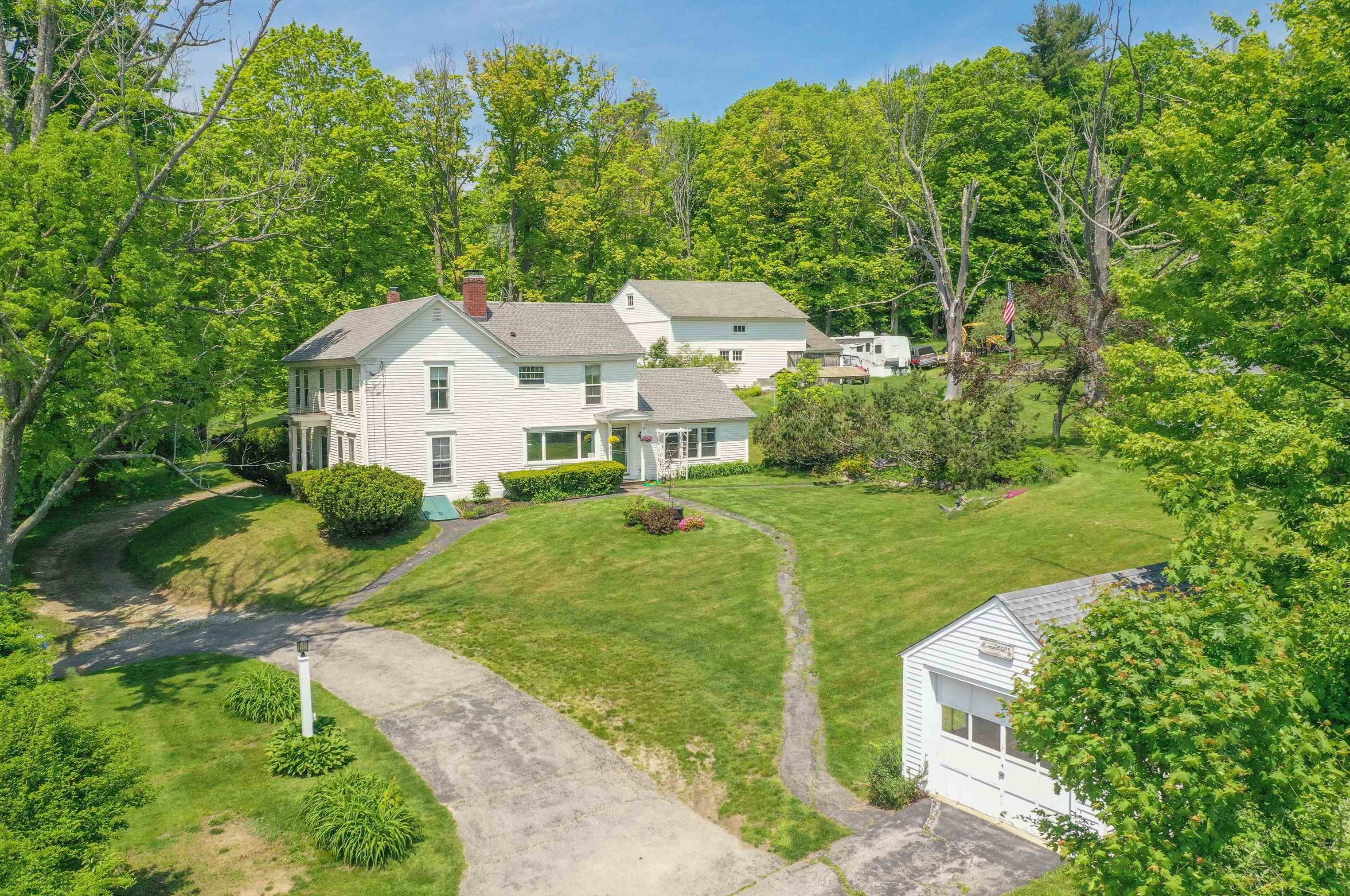 473 Pembroke St, Allenstown, NH 03275-3243