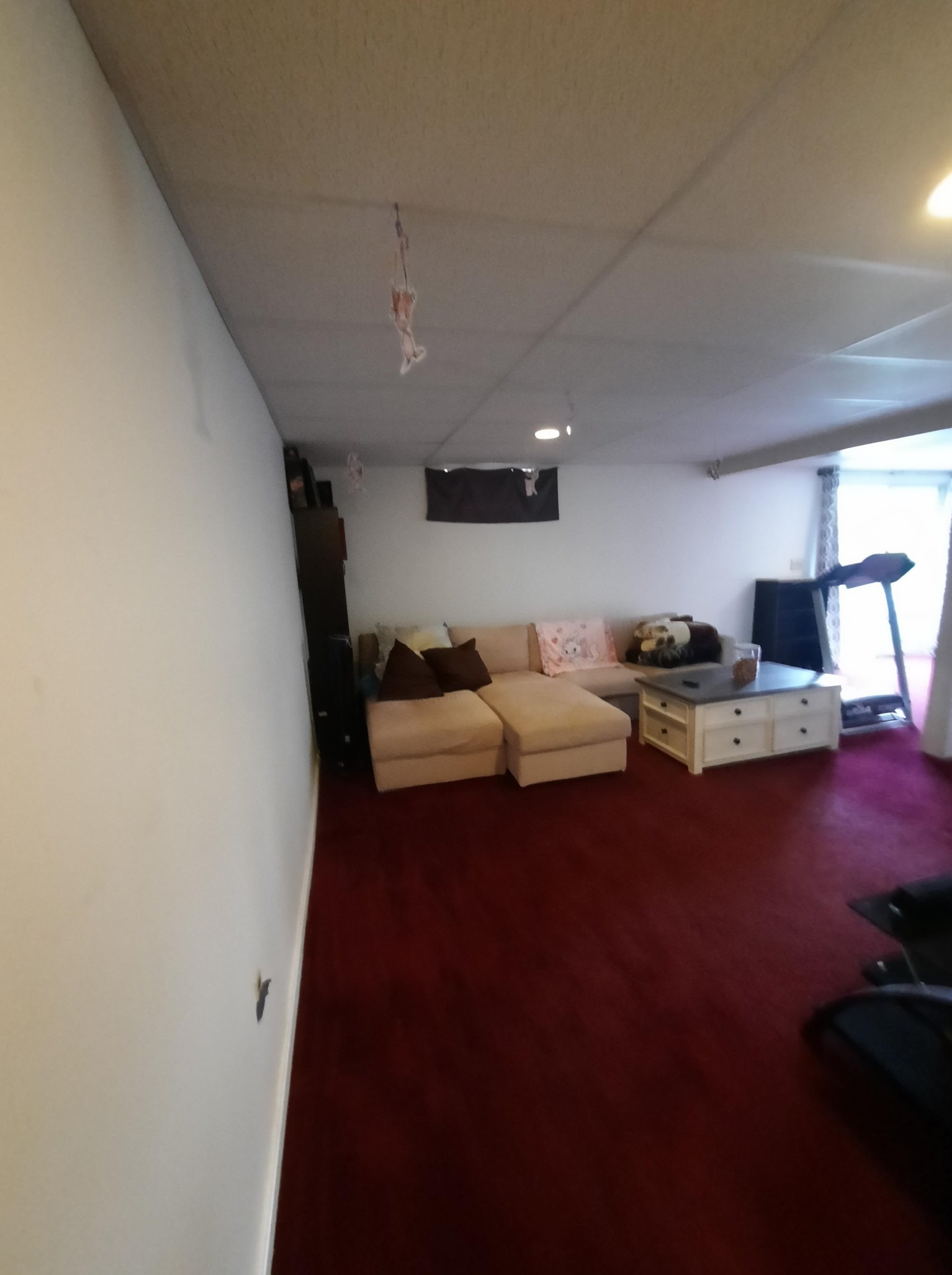 5 Lorraine St, Hudson NH  03051-4848 exterior