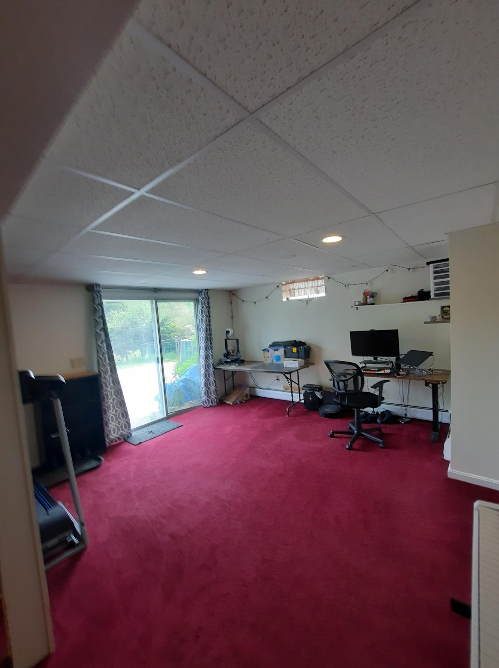 5 Lorraine St, Hudson NH  03051-4848 exterior