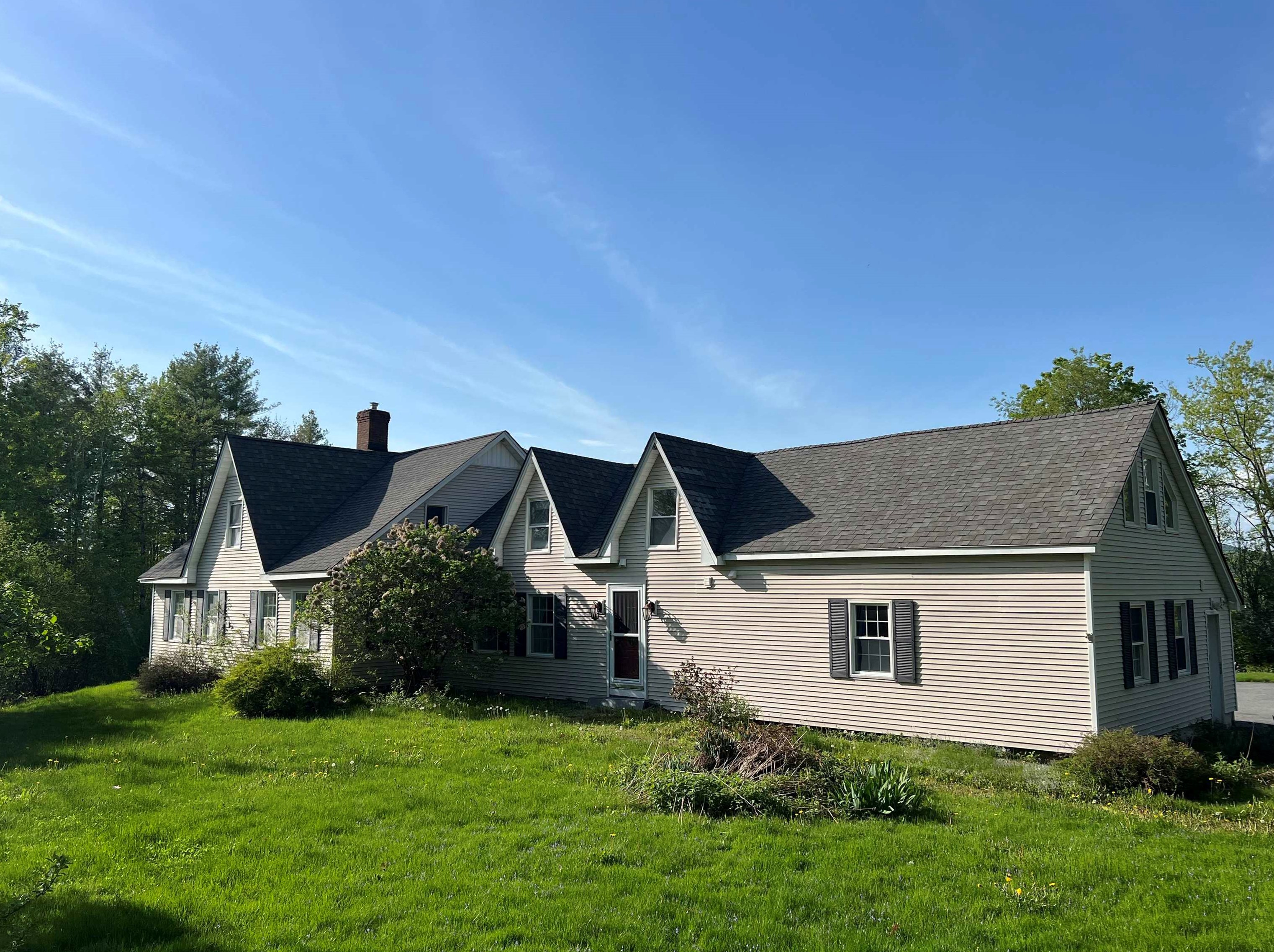 138 Guider Ln, Bethlehem NH 03574-4320 exterior