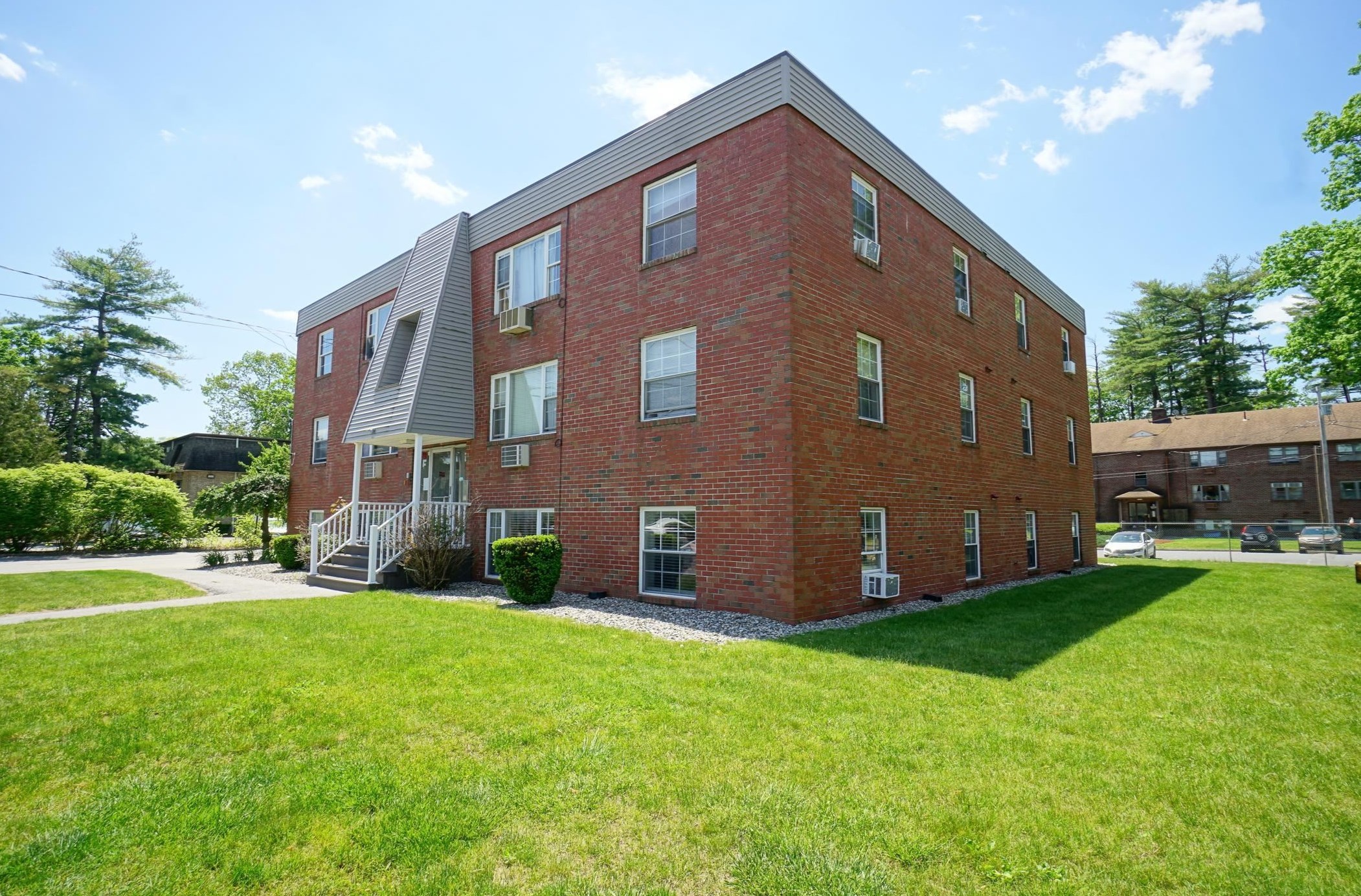 99 Cluff Crossing Rd #f4, Salem, NH 03079
