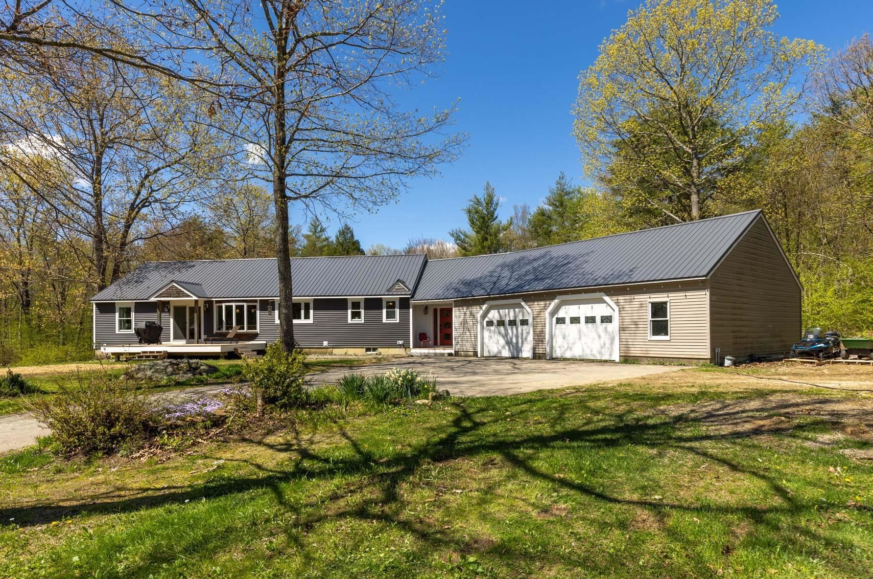 50 Bunker Dr, Rochester, NH 03839-4953