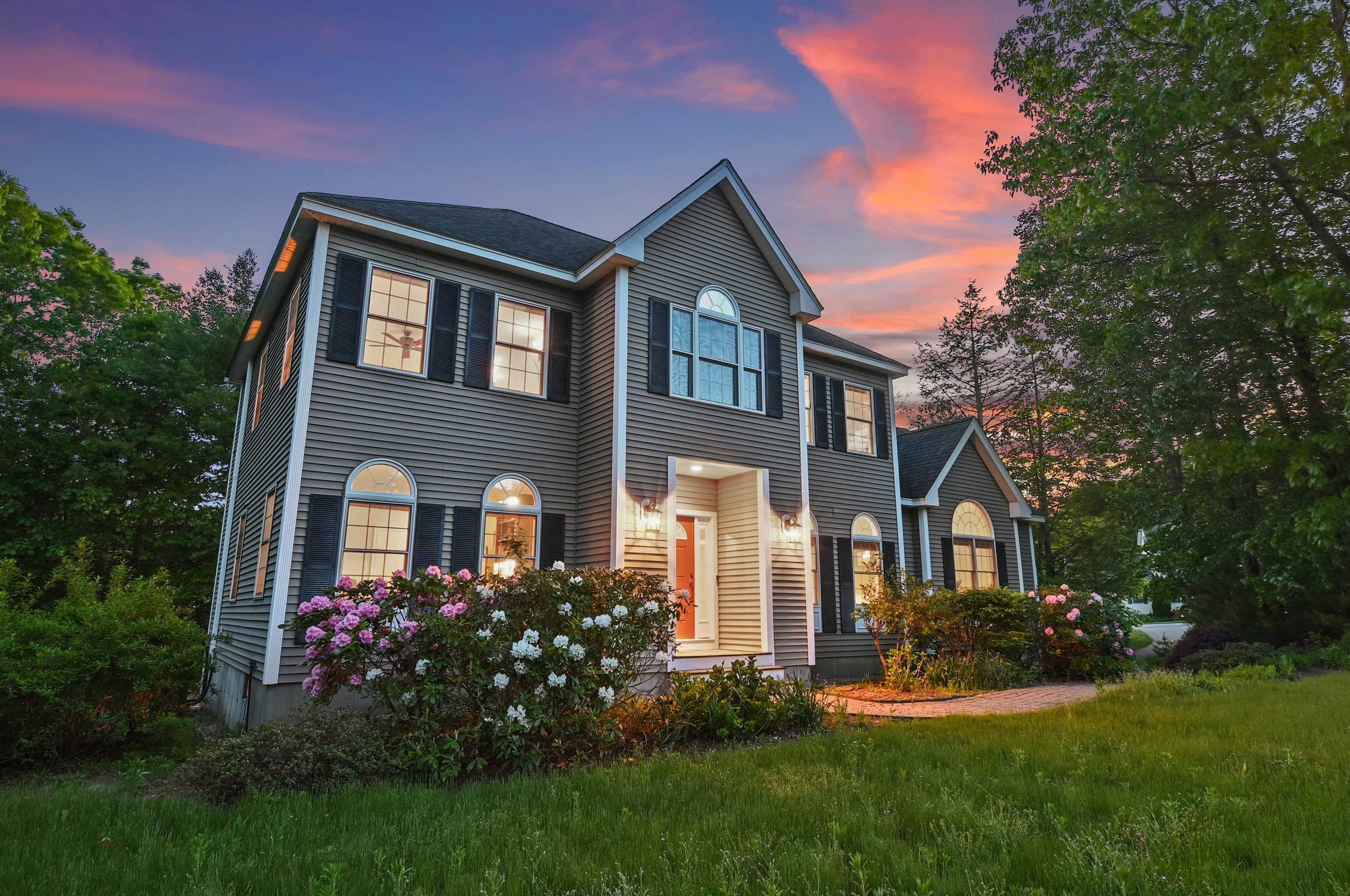2 Kimball Dr, Epping, NH 03042-1806