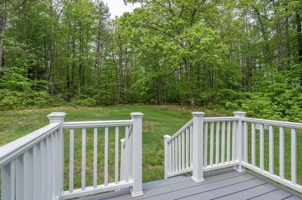 181 Scruton Pond Rd, Barrington, NH 03825-6005