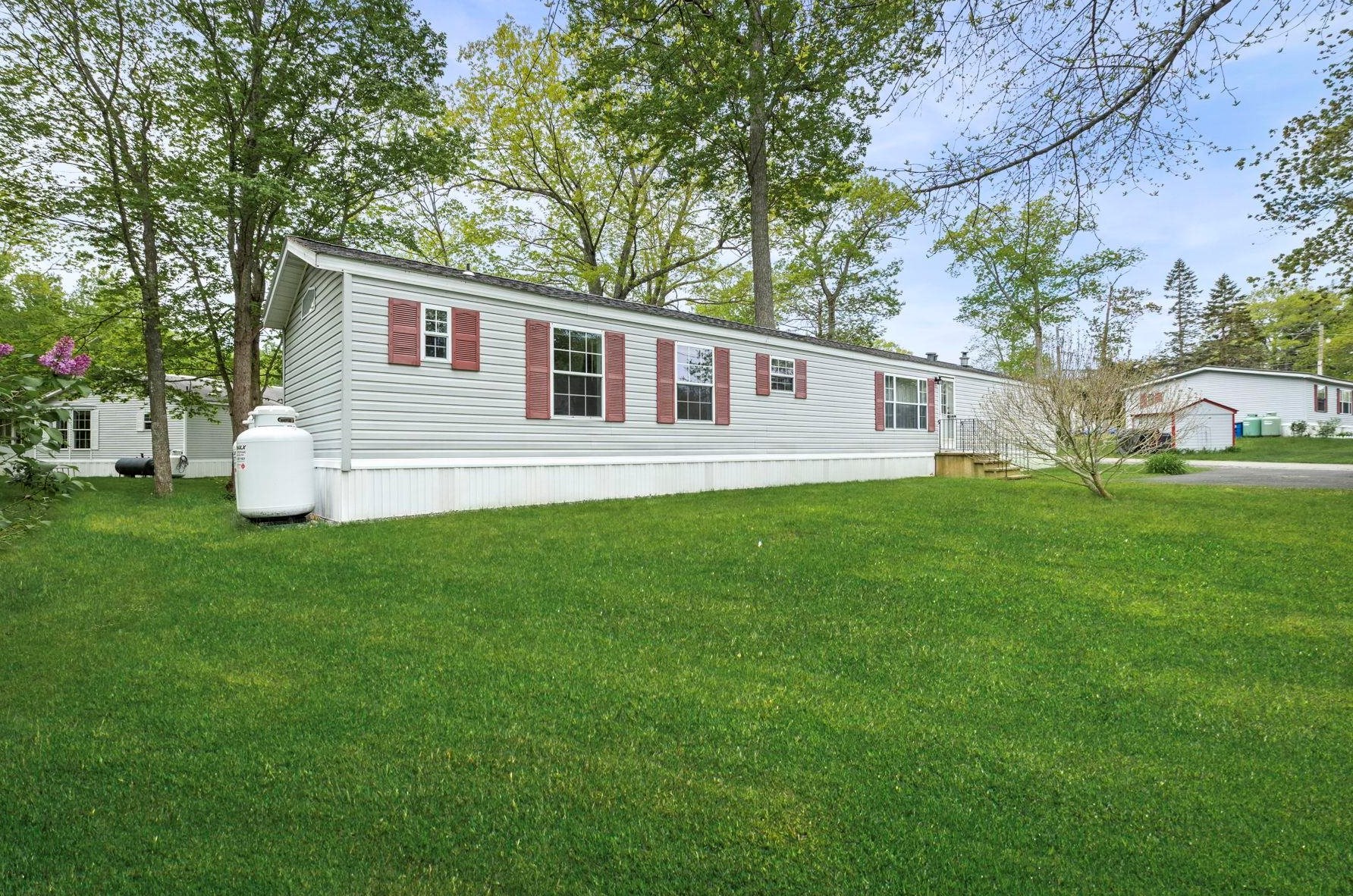39 Hickory Ave, North Hampton, NH 03862-4456