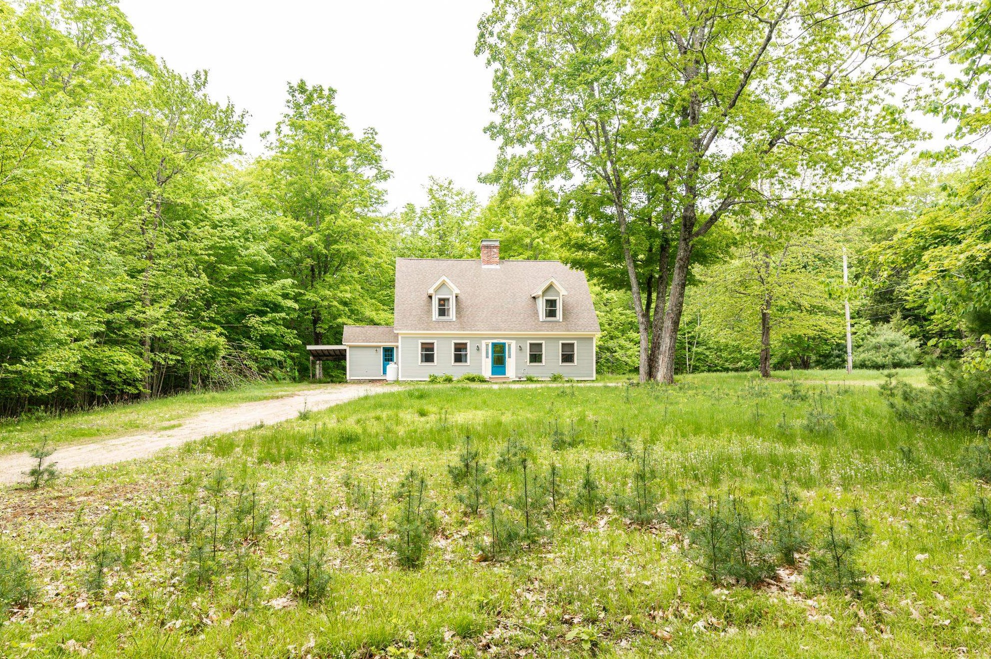 596 Oak Hill Rd, Wakefield, NH 03872-4141