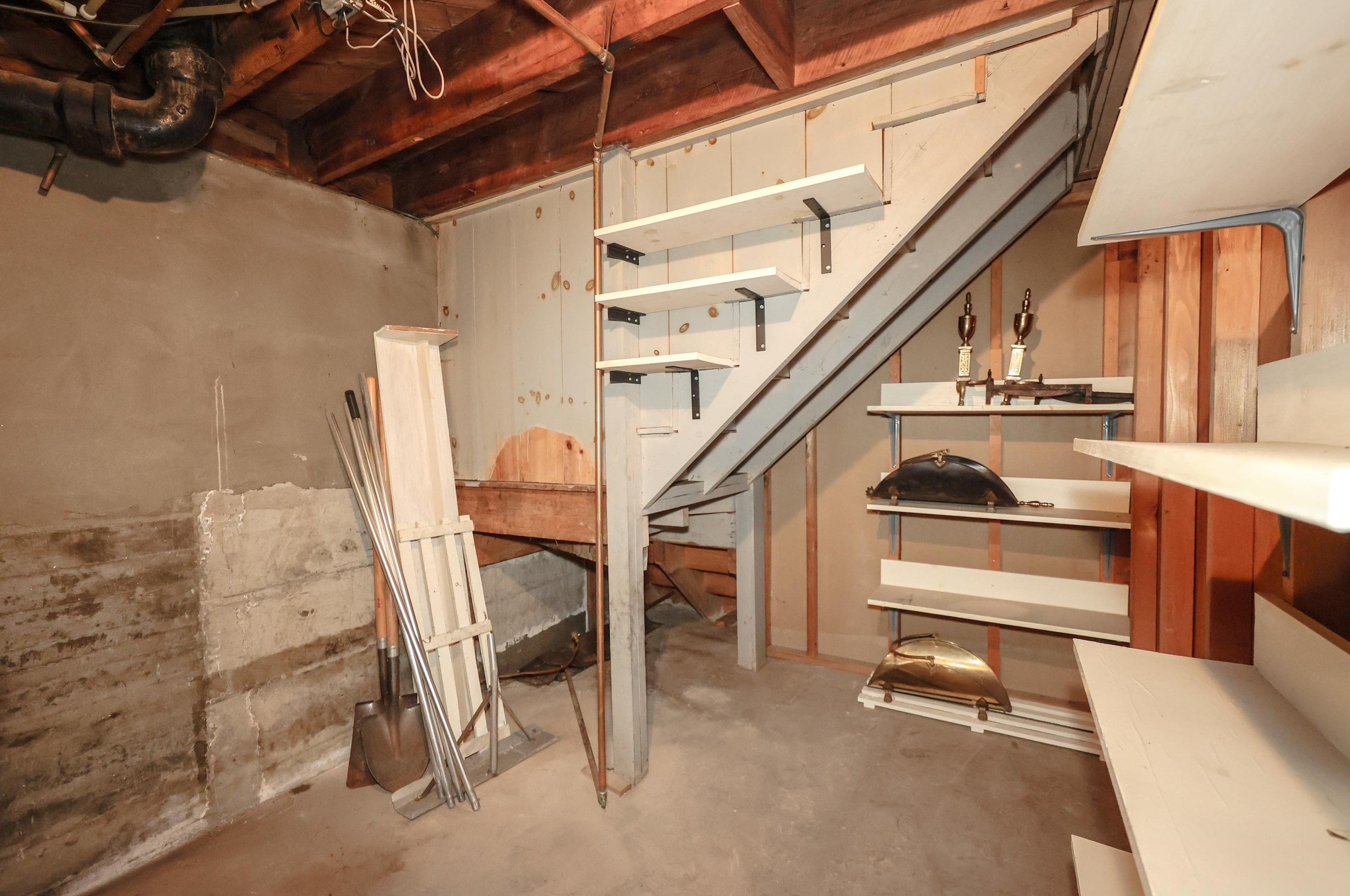 211 River Rd, Manchester NH 03106-2630 exterior