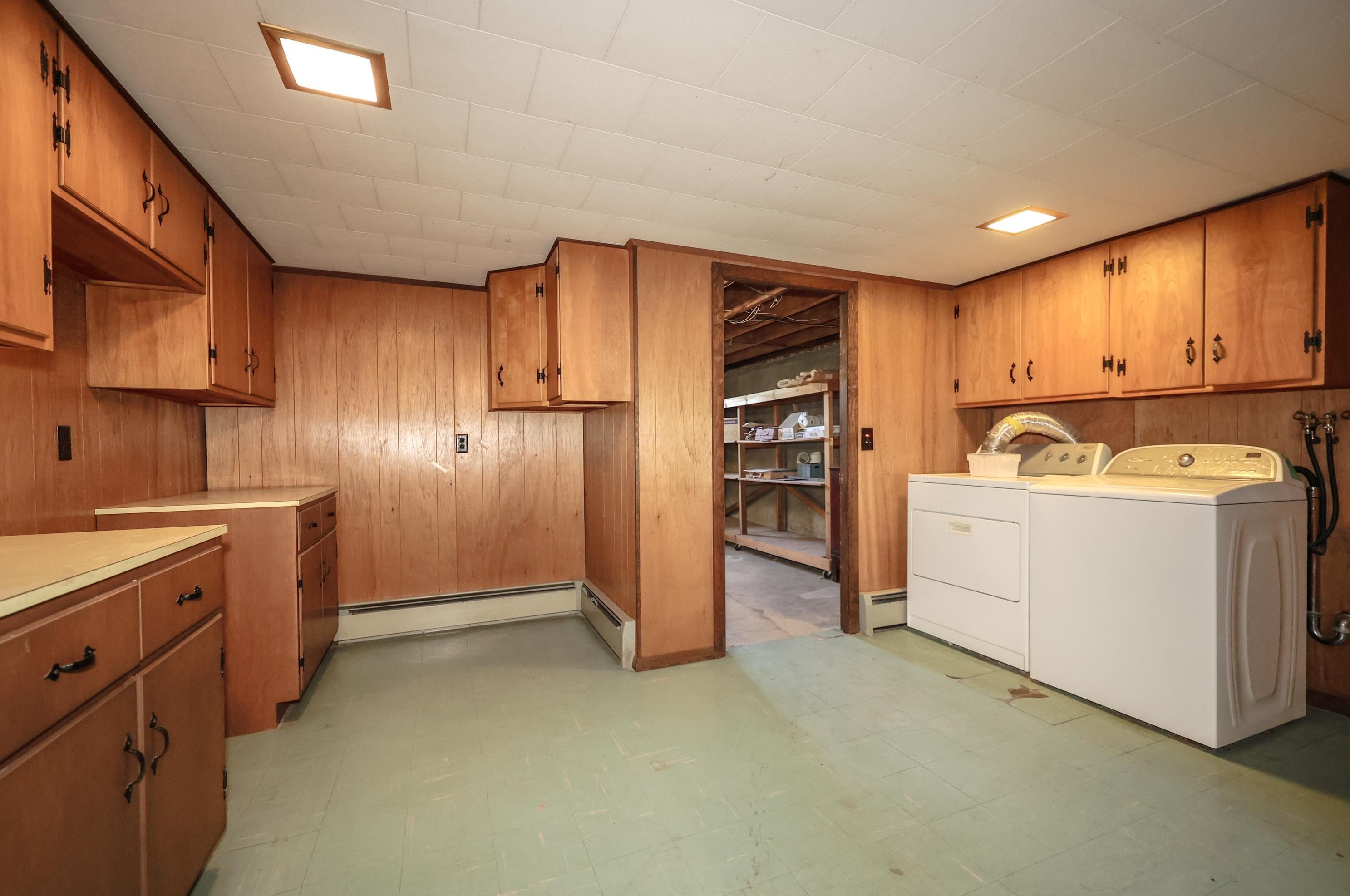 211 River Rd, Manchester NH 03106-2630 exterior