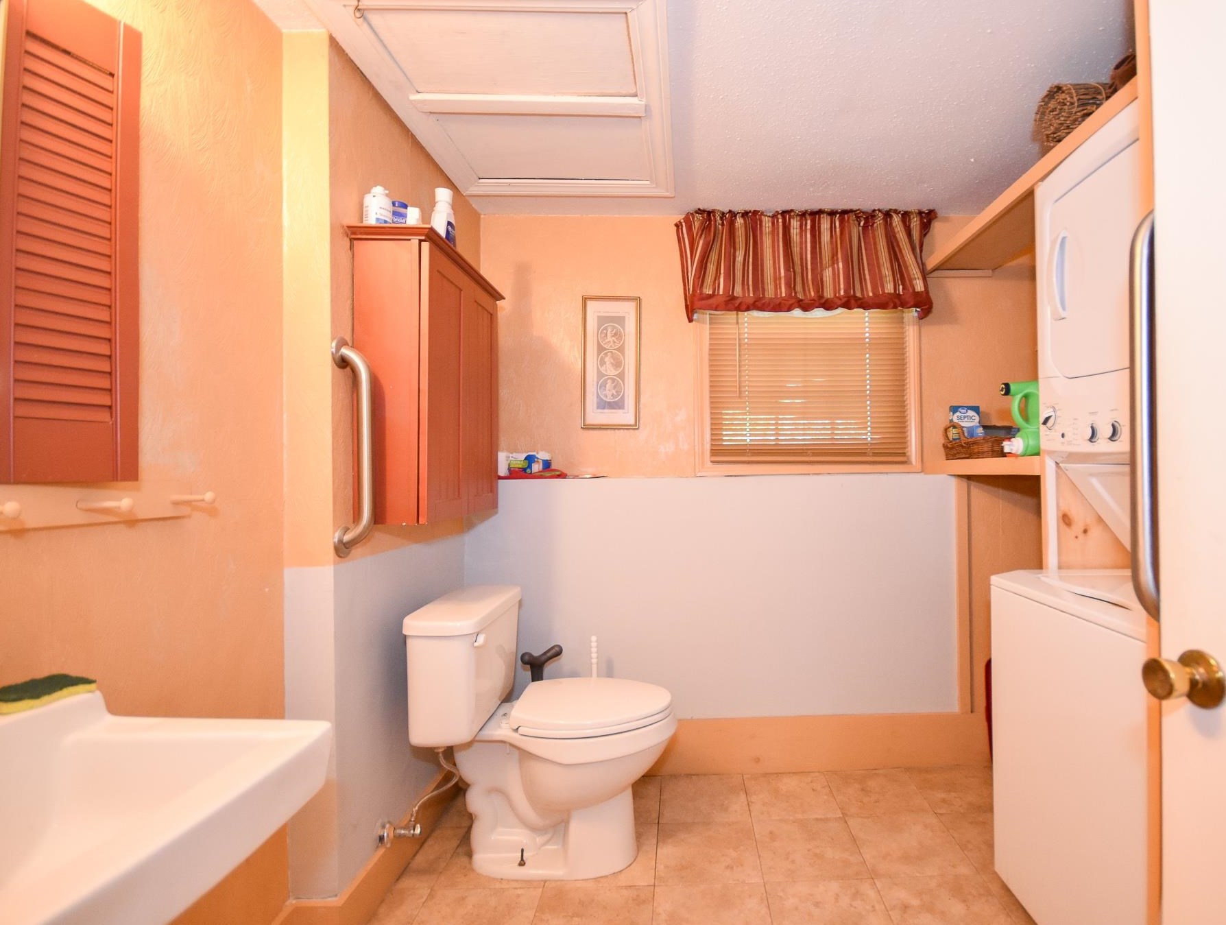 11 French Cross Rd, Dover NH 03823-7708 exterior