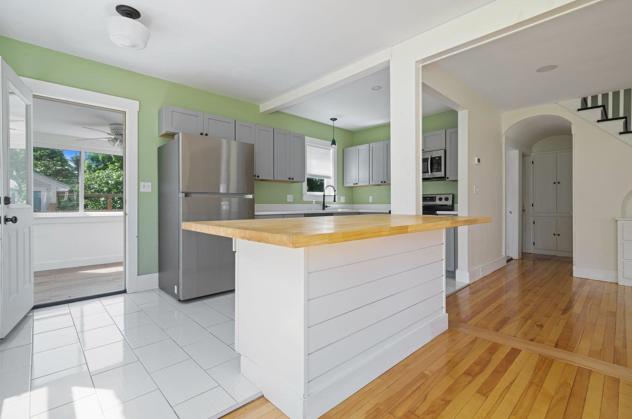 3 Broad Ave, Concord NH  03301-2734 exterior