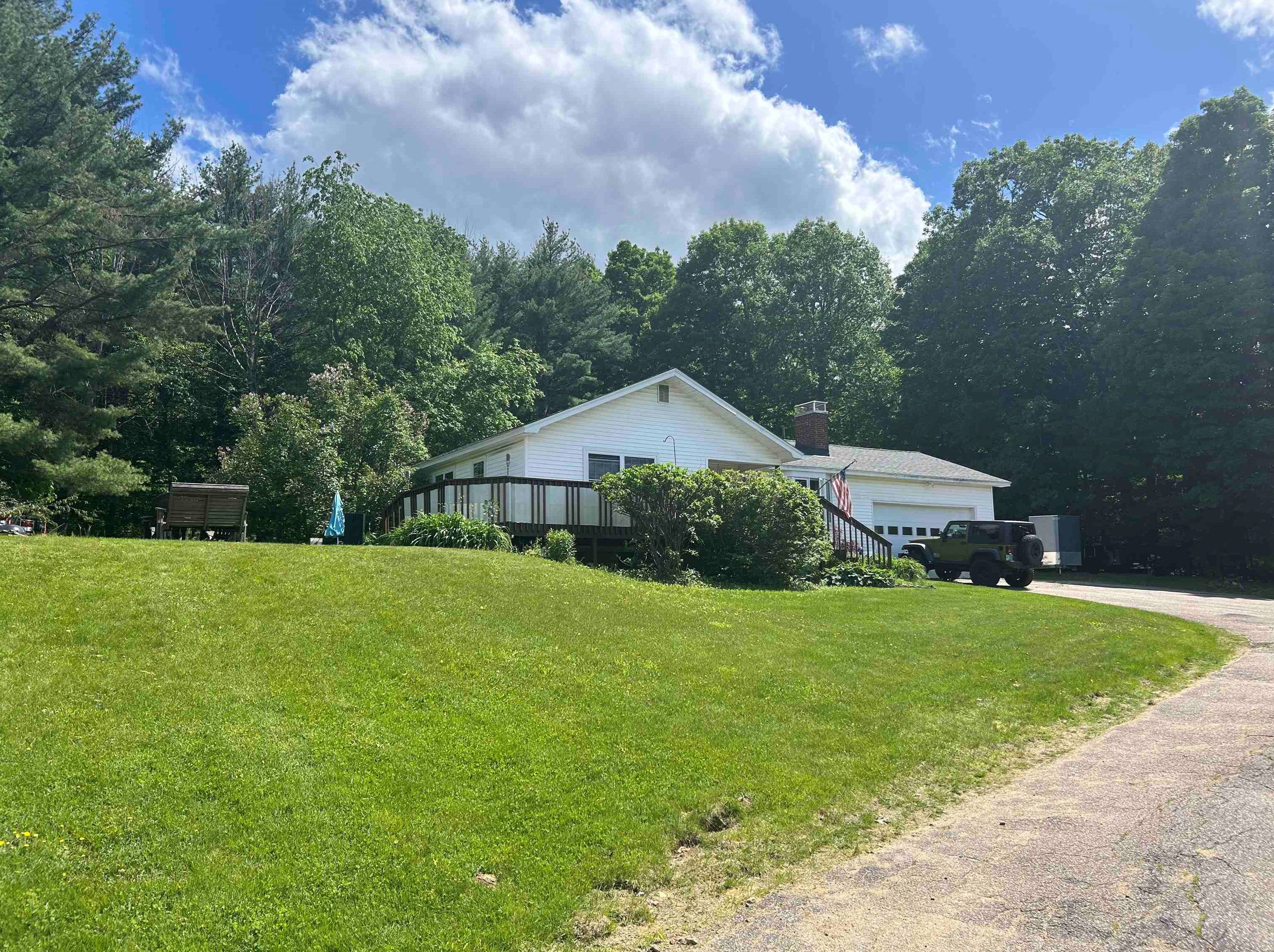 281 Cherry Valley Rd, Laconia, NH