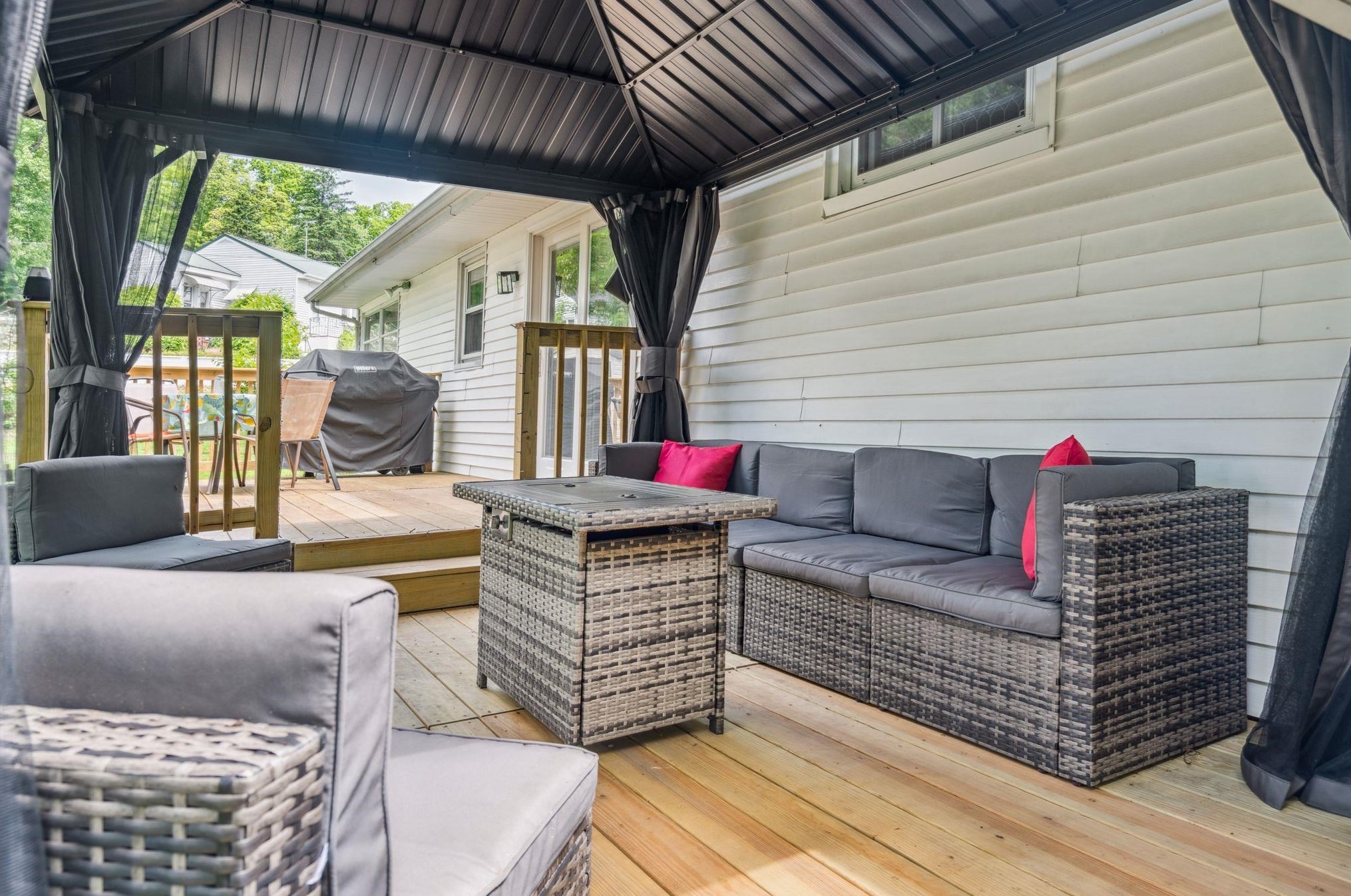 1213 Beech St, Manchester NH  03104-2123 exterior