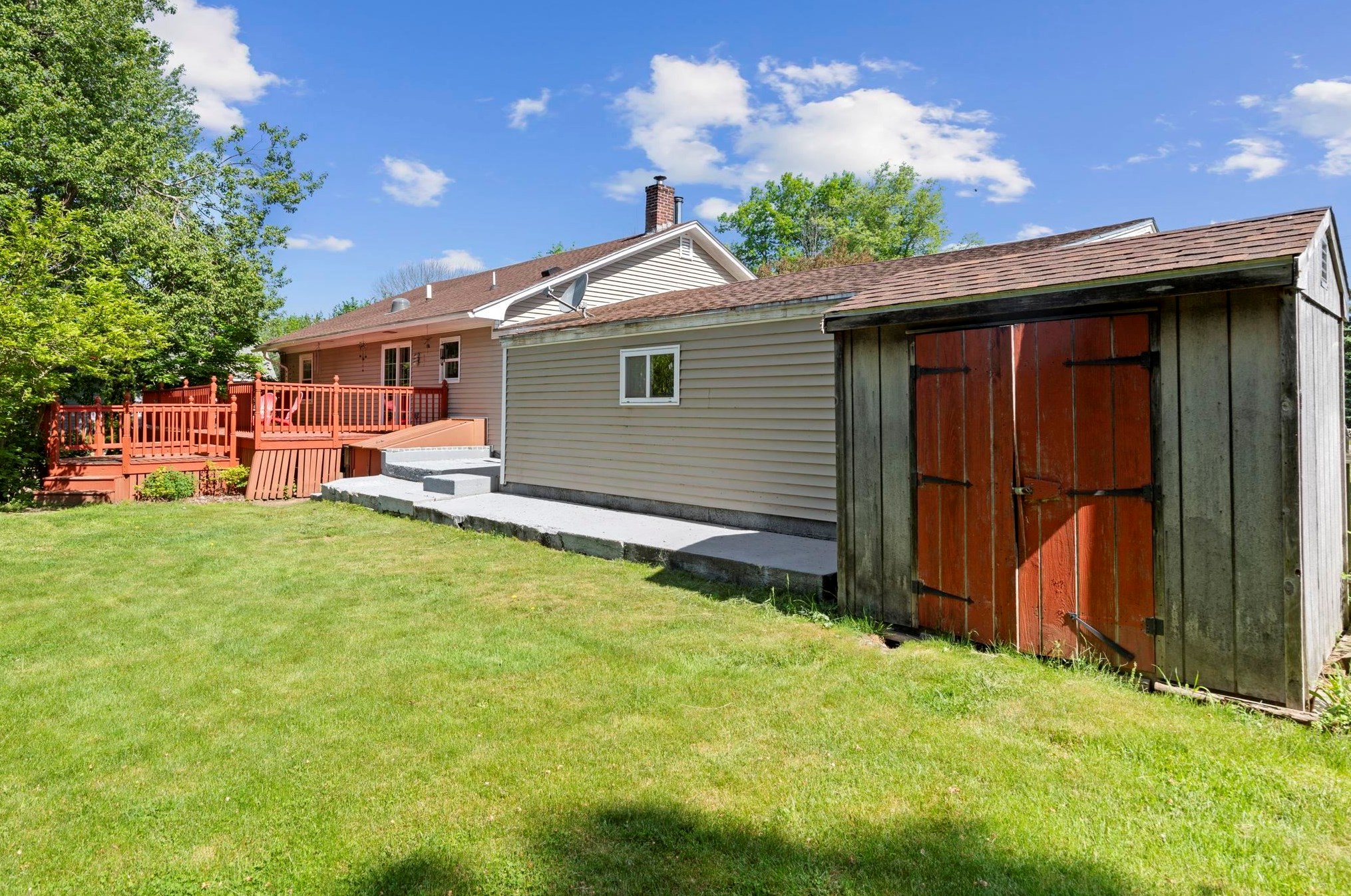 226 Littleworth Rd, Dover NH 03823-7527 exterior