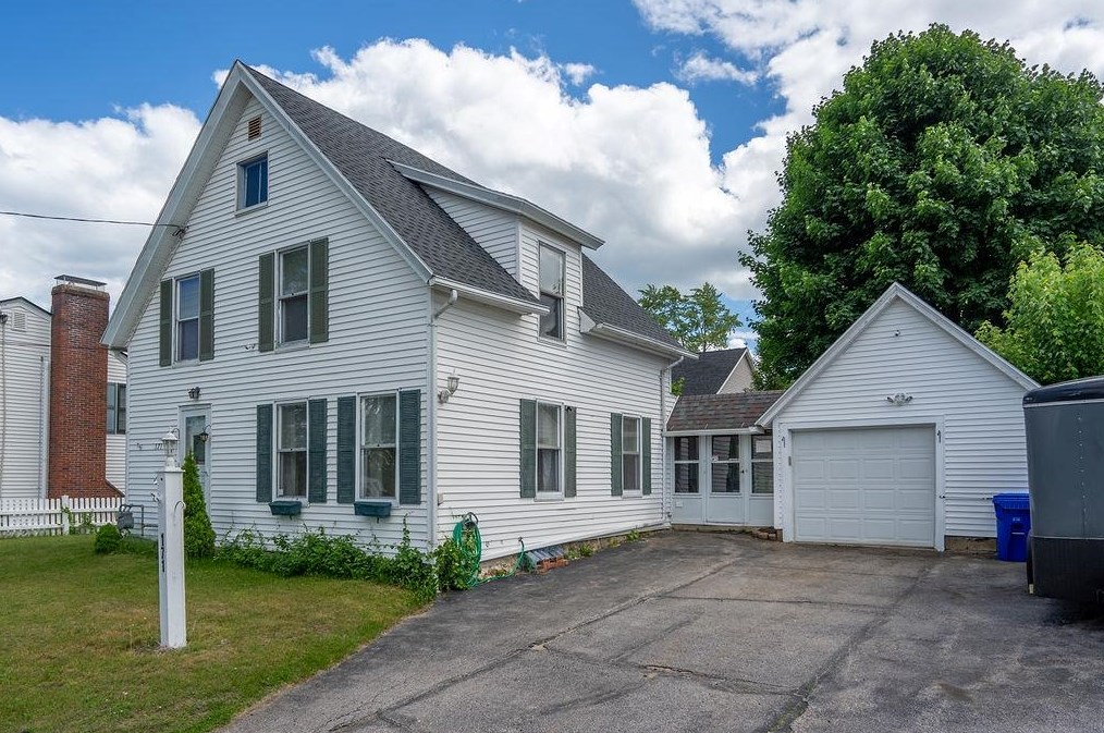 171 Norfolk St, Manchester, NH 03103-6652