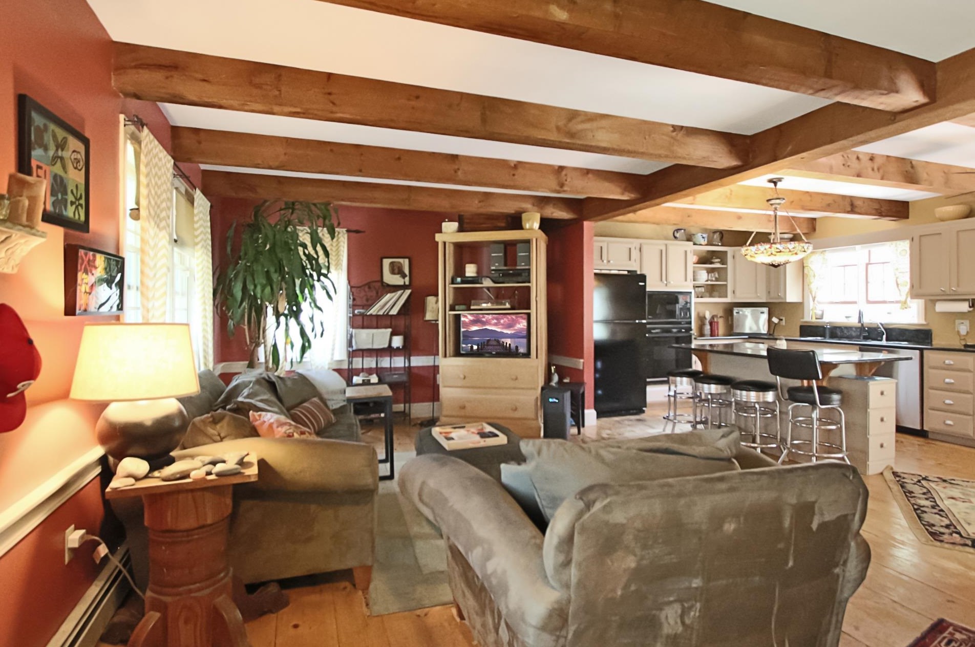 132 Blacksnake Rd, Seabrook NH 03874-4300 exterior