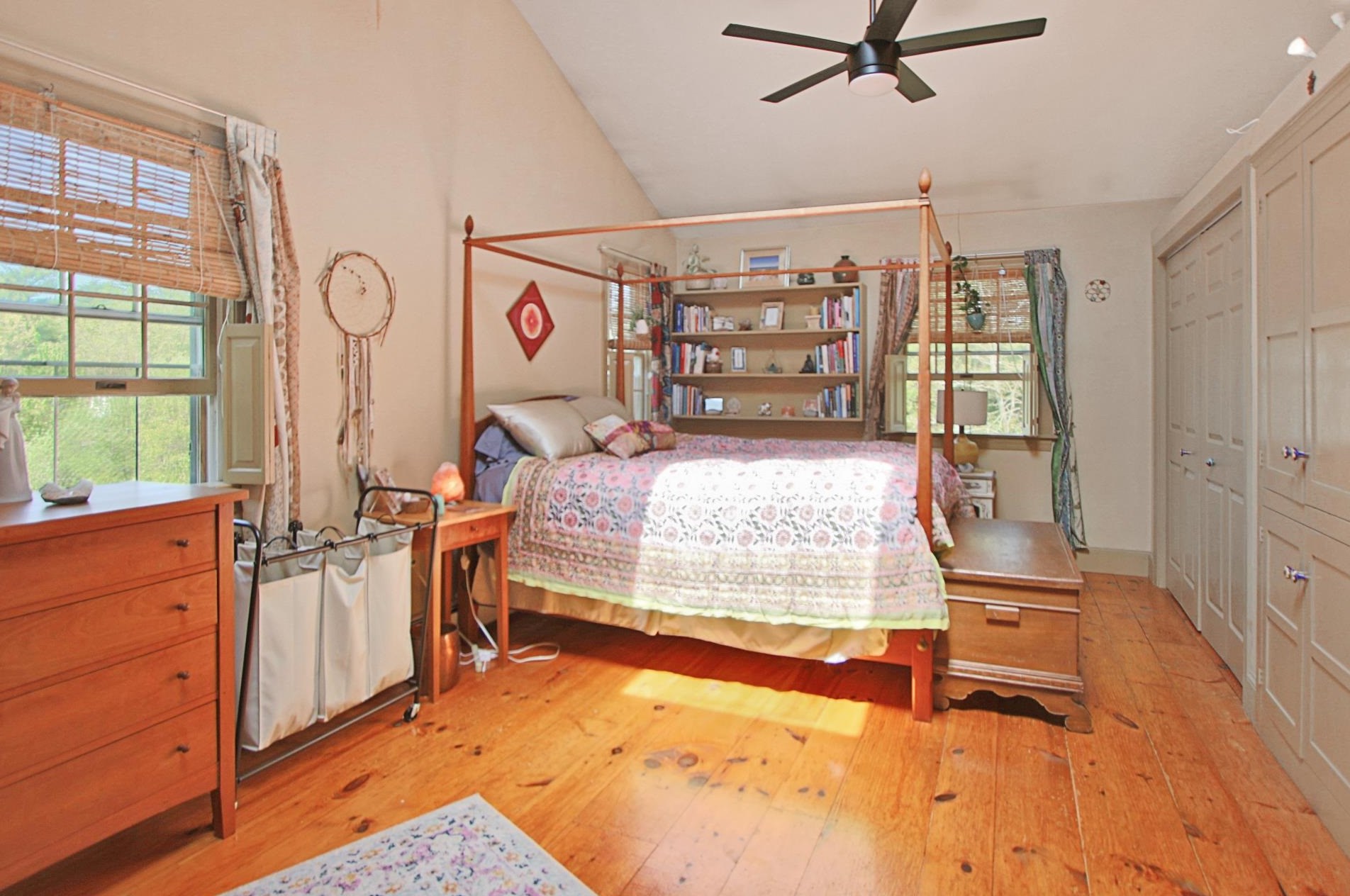 132 Blacksnake Rd, Seabrook NH 03874-4300 exterior