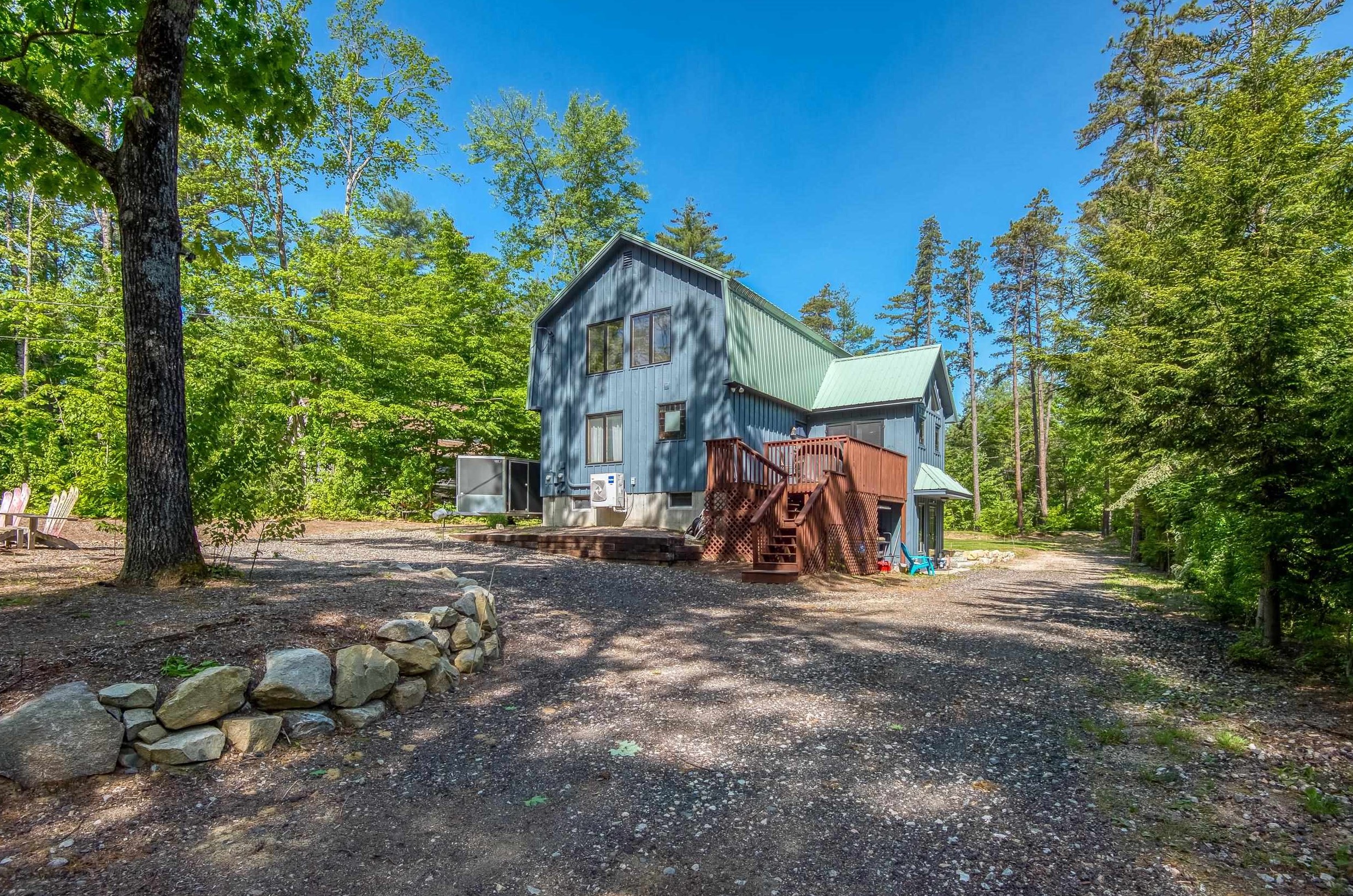 14 Oakwood Dr, Ctr Ossipee, NH 03814-6113