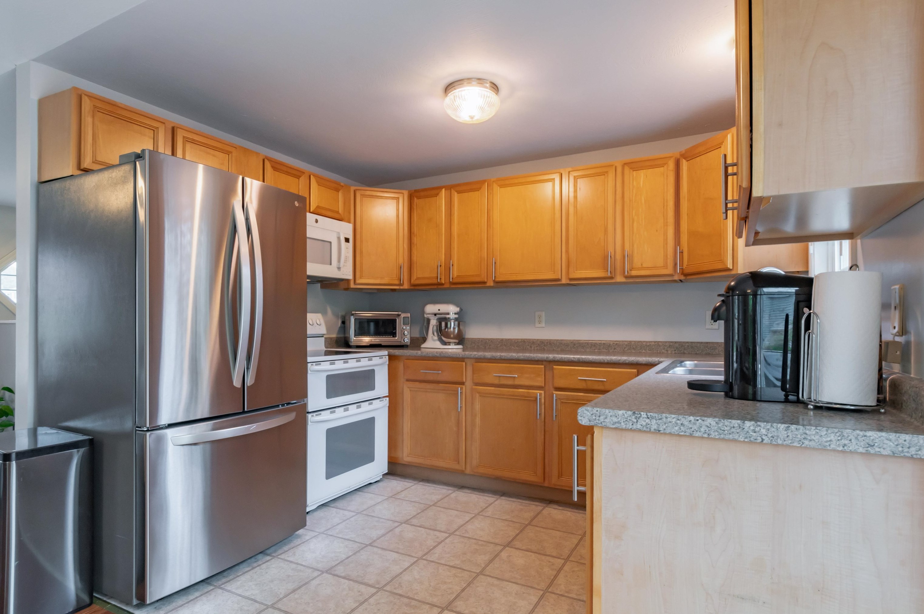 1455 Candia Rd, Manchester NH 03109-5702 exterior