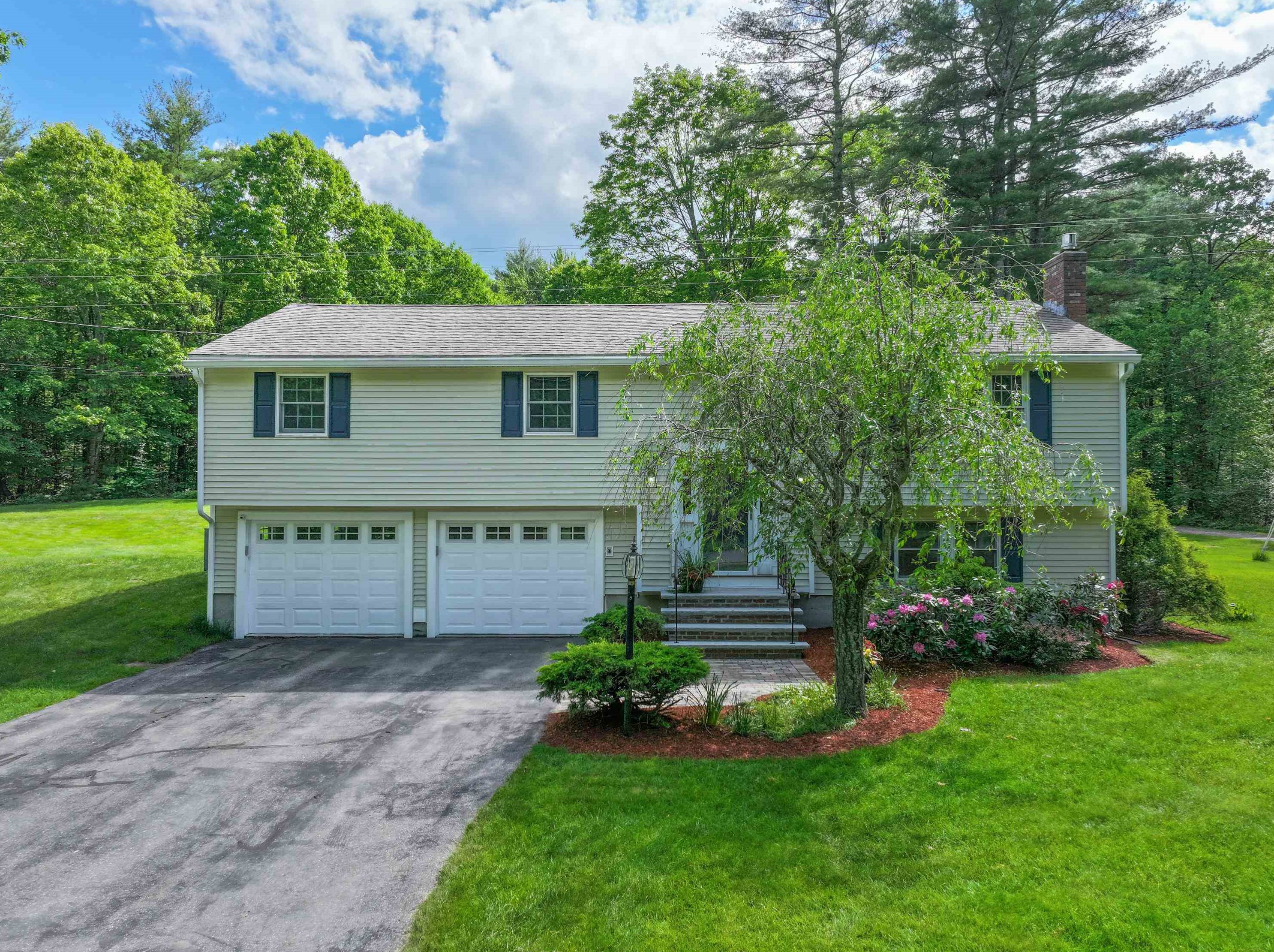 26 Old Sandown Rd, Chester, NH 03036-4157