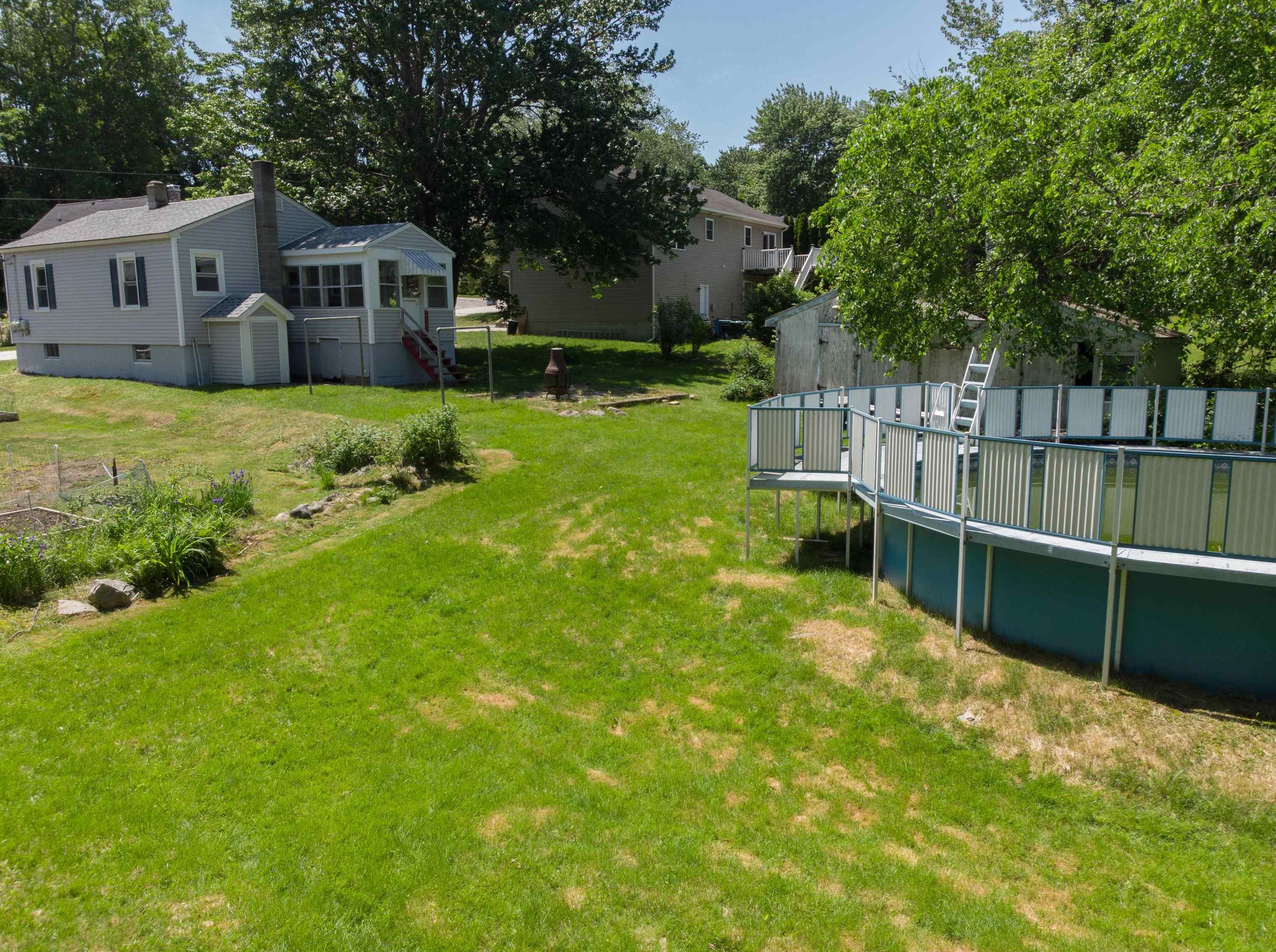 61 Fairmount Ave, Manchester NH 03104-5612 exterior