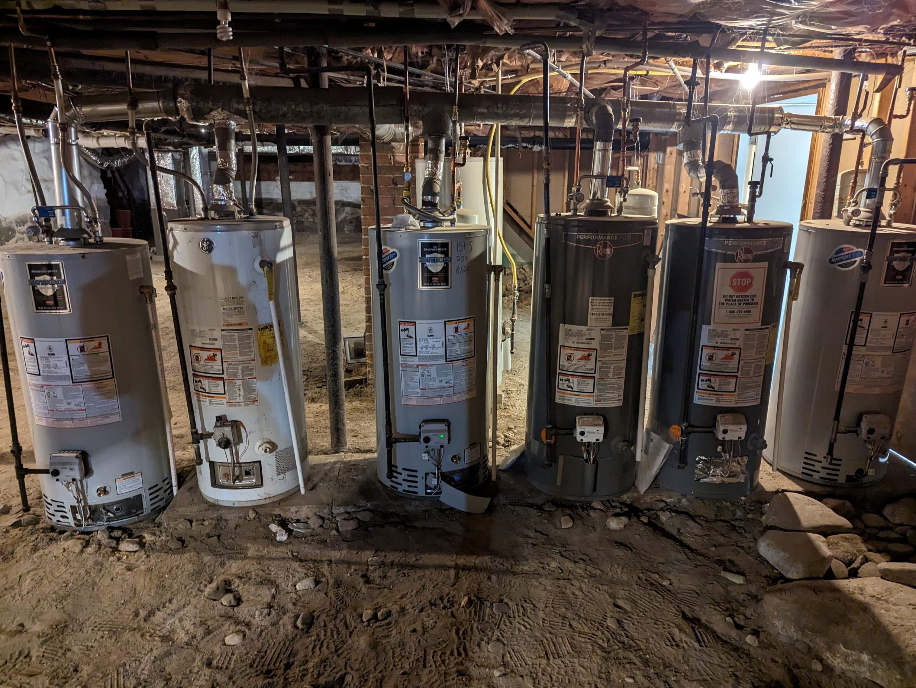 230 Wilson St, Manchester NH 03103-5024 exterior