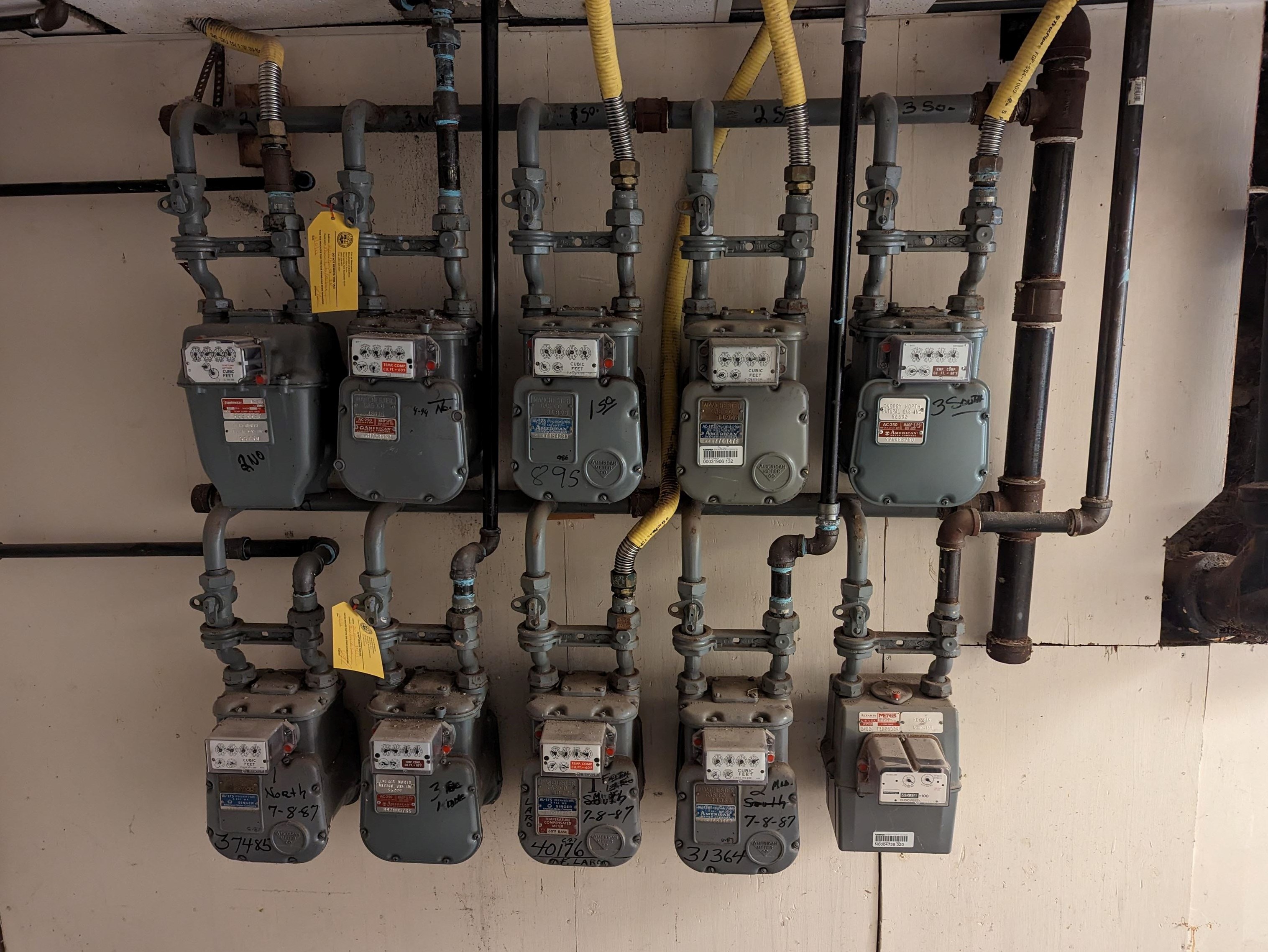 230 Wilson St, Manchester NH 03103-5024 exterior