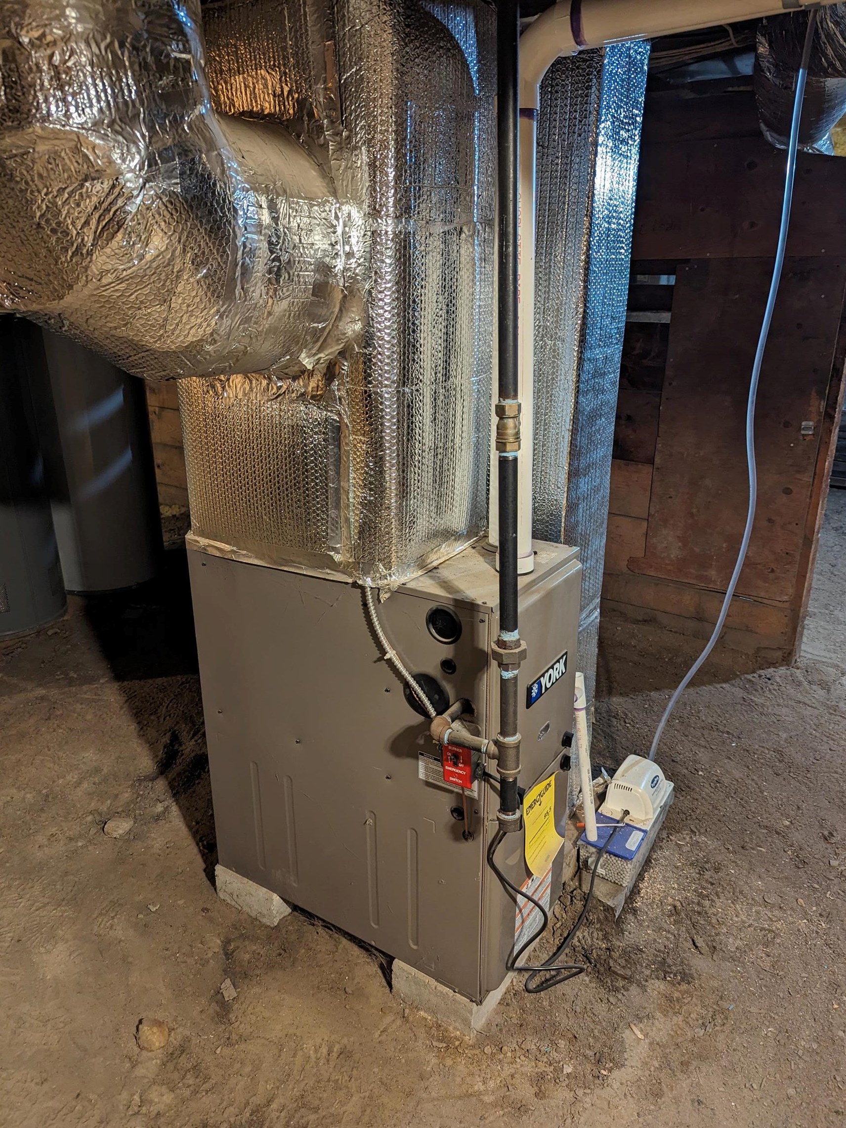 230 Wilson St, Manchester NH 03103-5024 exterior