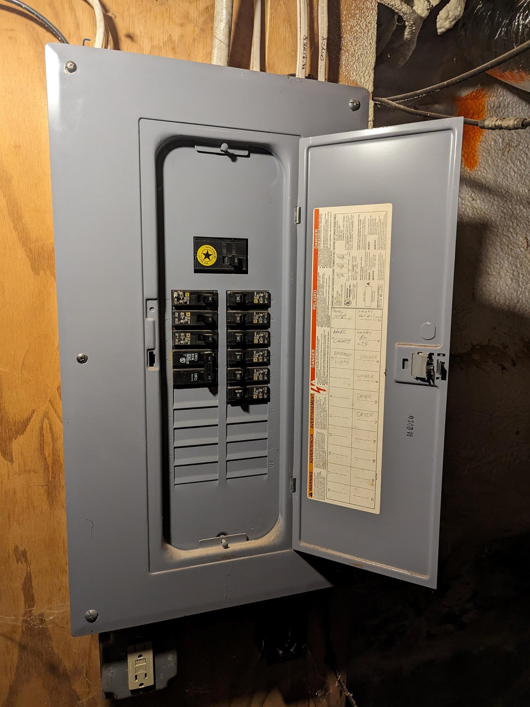 230 Wilson St, Manchester NH 03103-5024 exterior