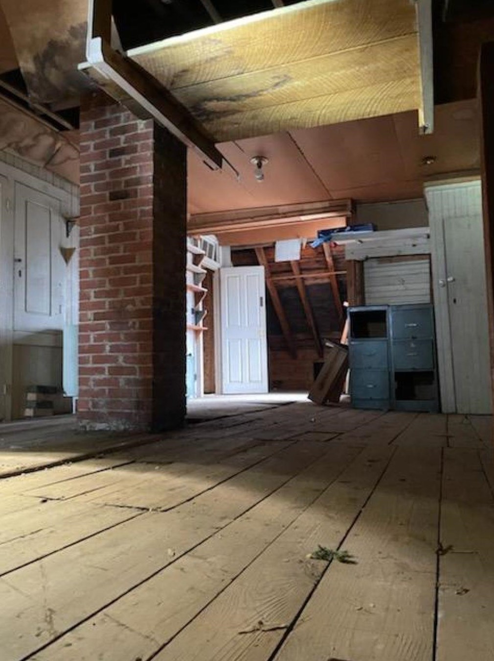 1240 Franklin Pierce Hwy, Barrington NH 03825-7331 exterior