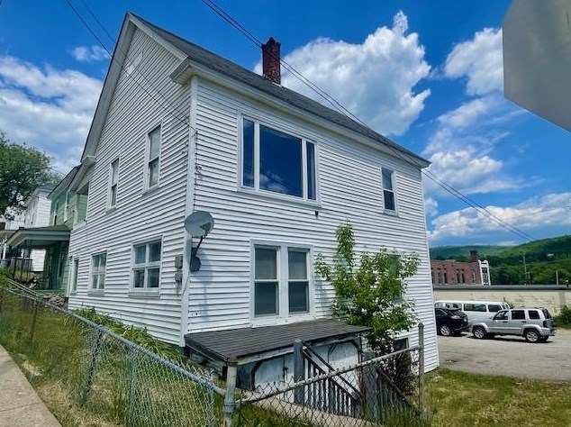 36 Pleasant St, Berlin NH  03570-1919 exterior