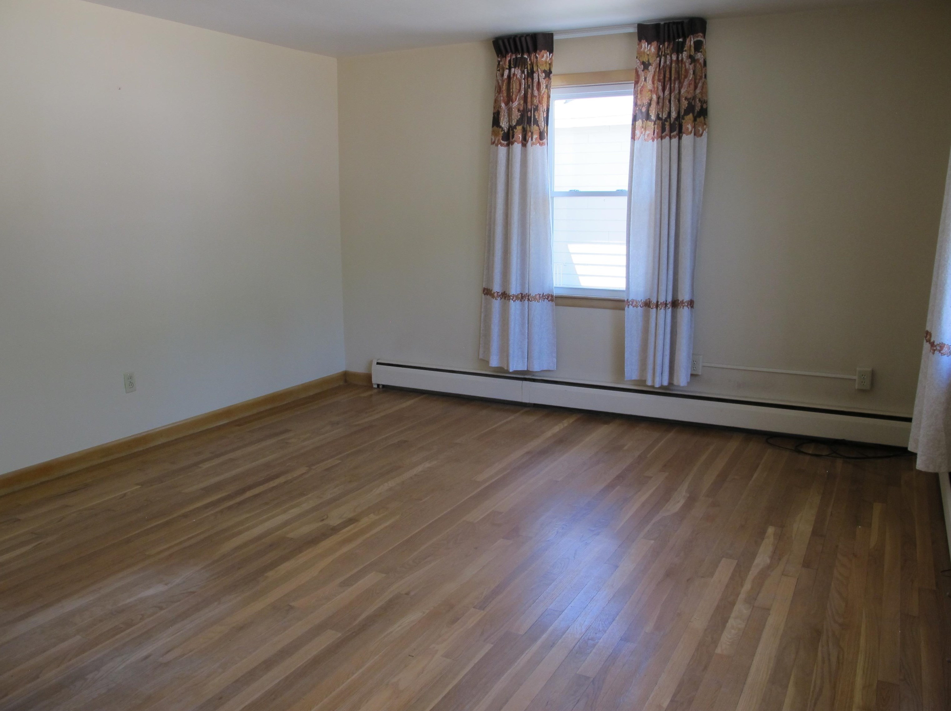 640 Amory St, Manchester NH 03102-3437 exterior