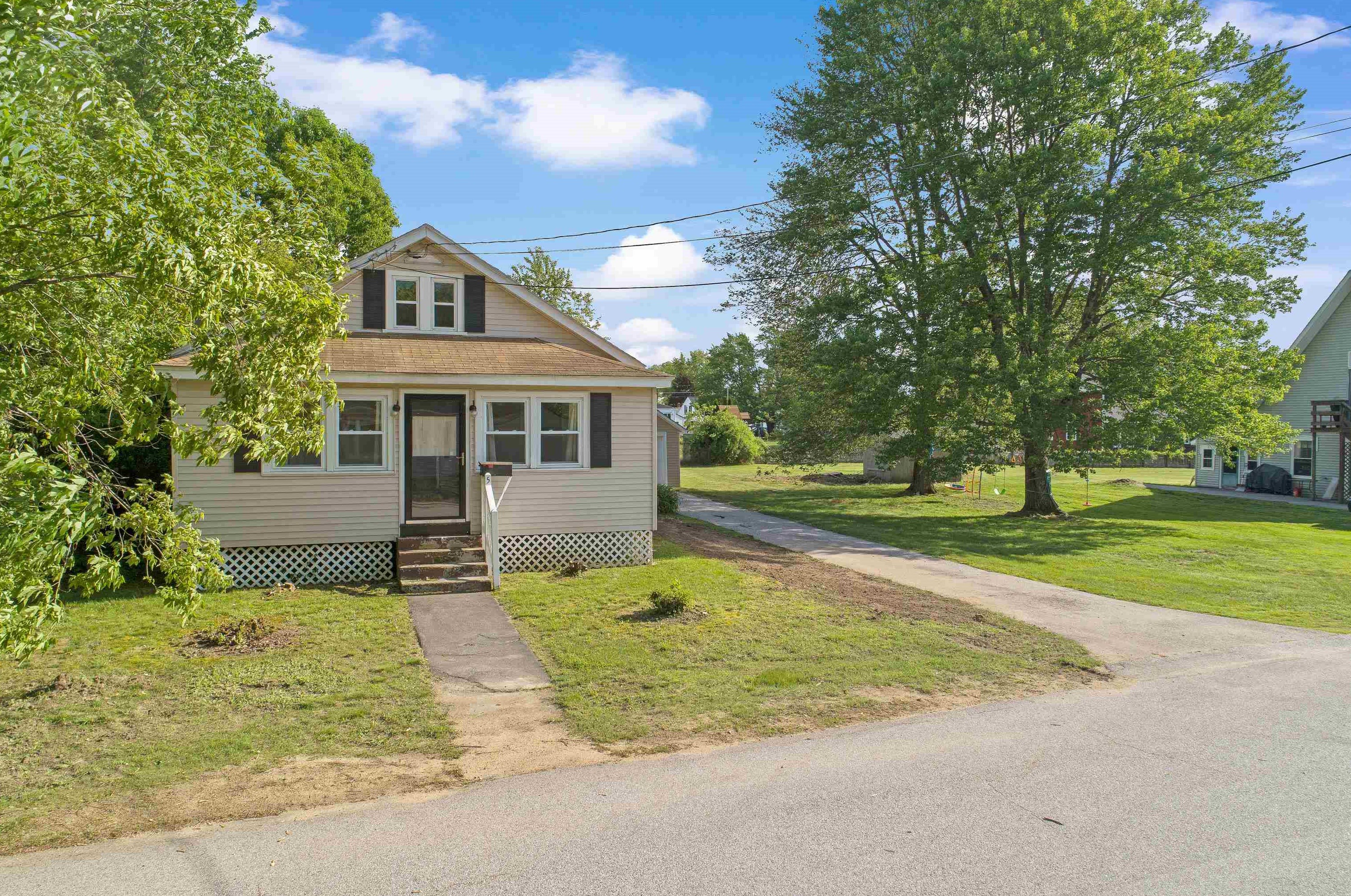 5 Cross St, Allenstown, NH 03275-1902