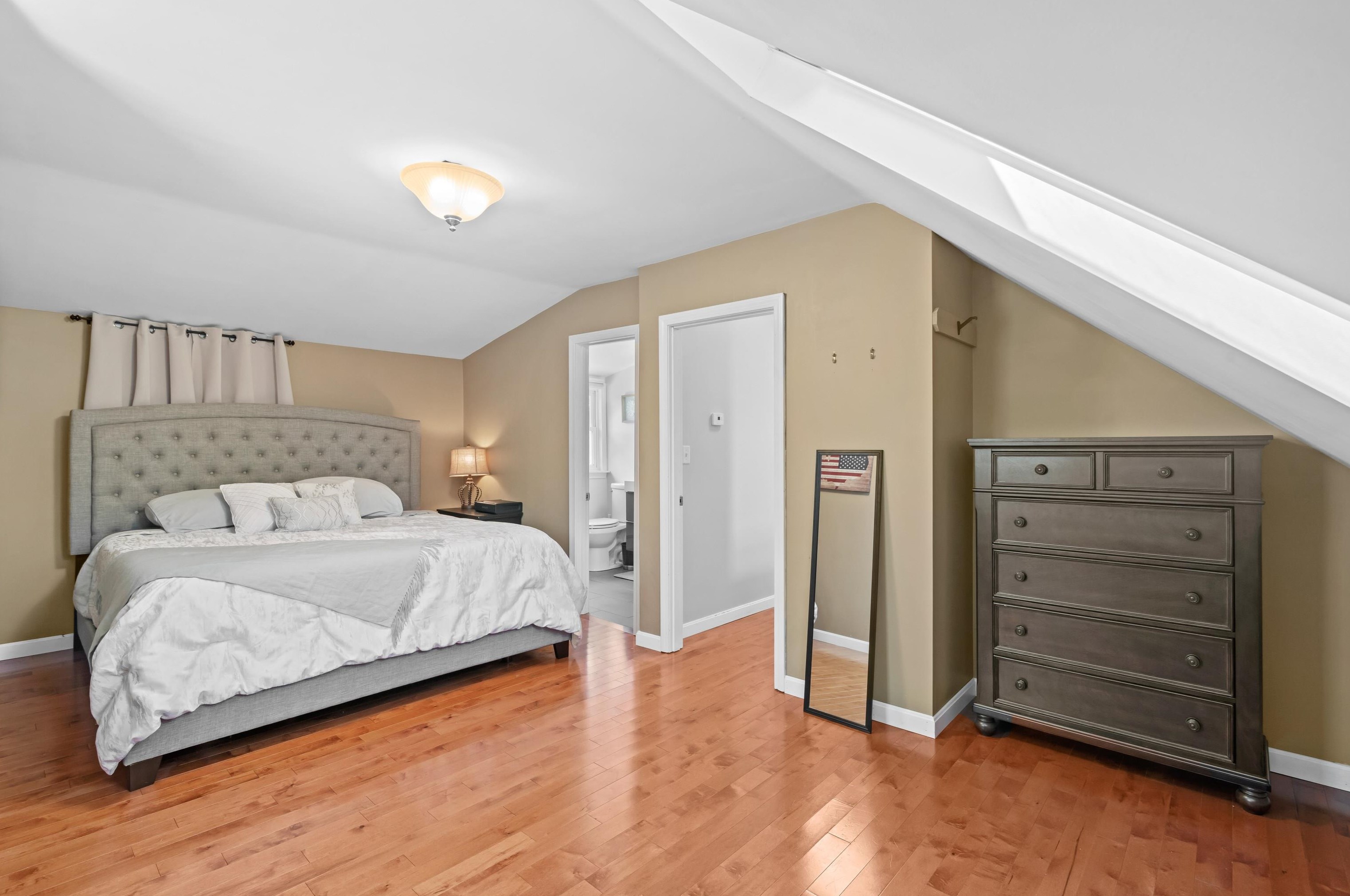 13 Glenwood St, Nashua NH 03060-5216 exterior