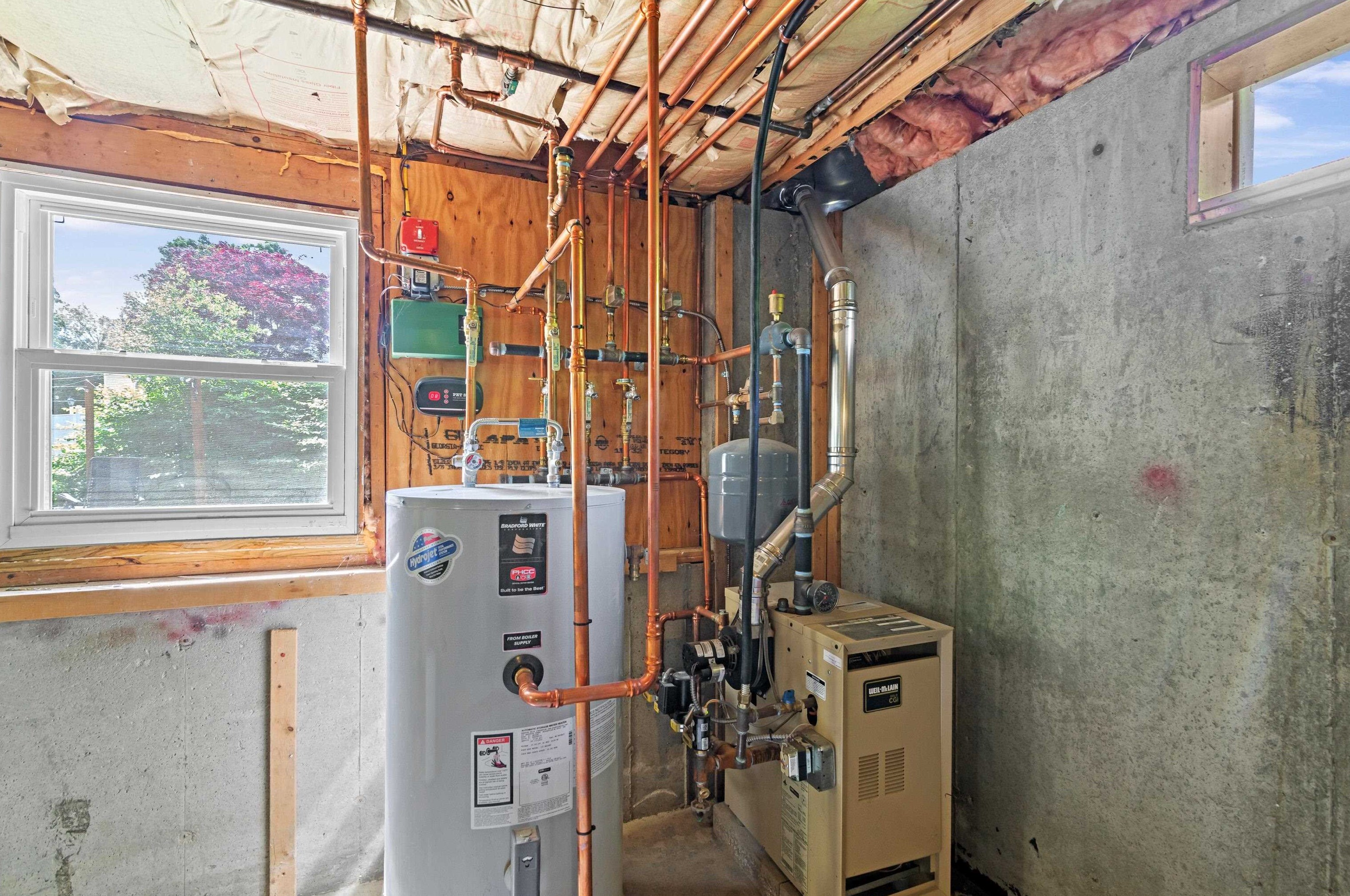 13 Glenwood St, Nashua NH 03060-5216 exterior