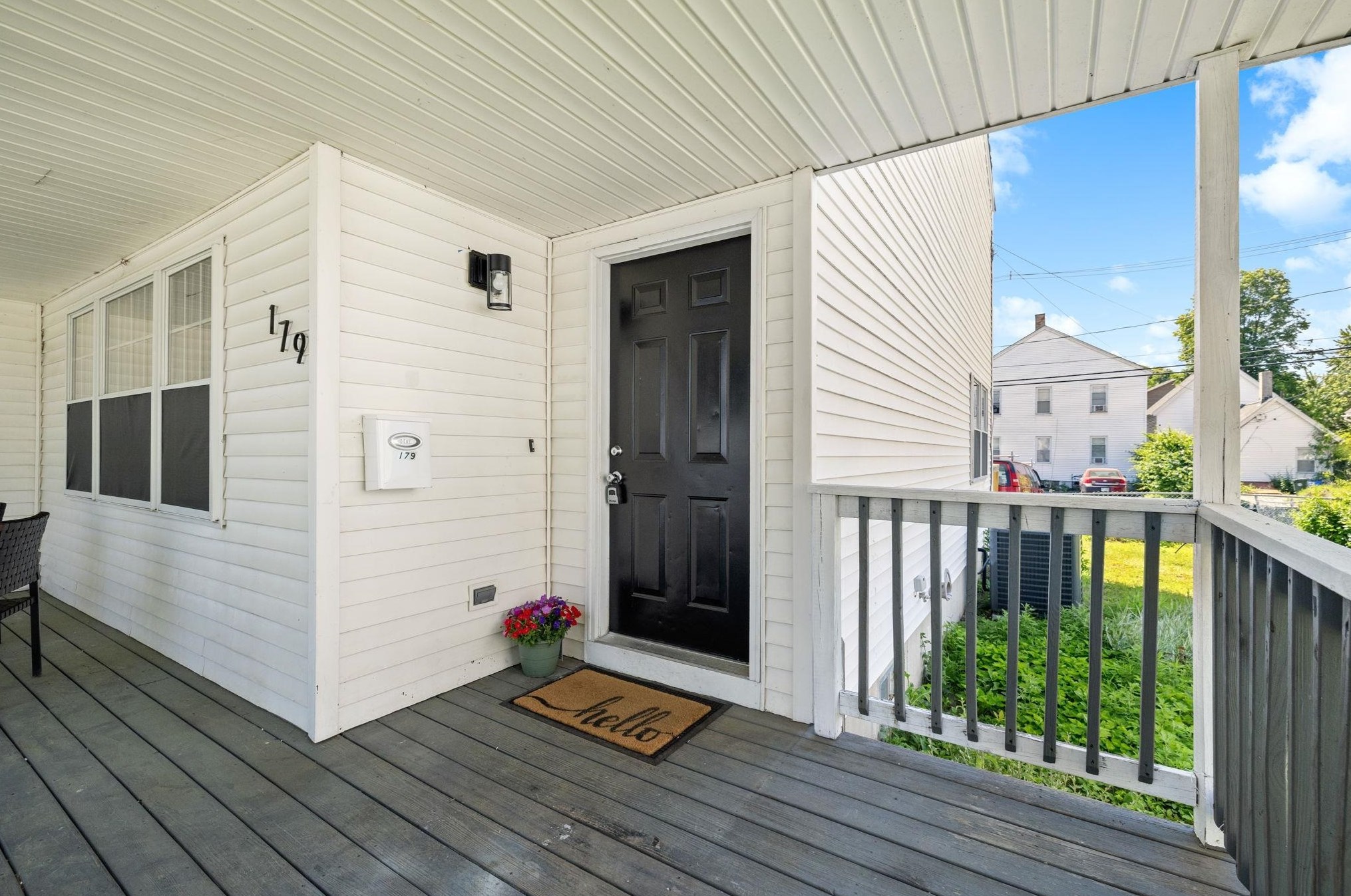 179 Cedar St, Manchester NH 03101-2550 exterior