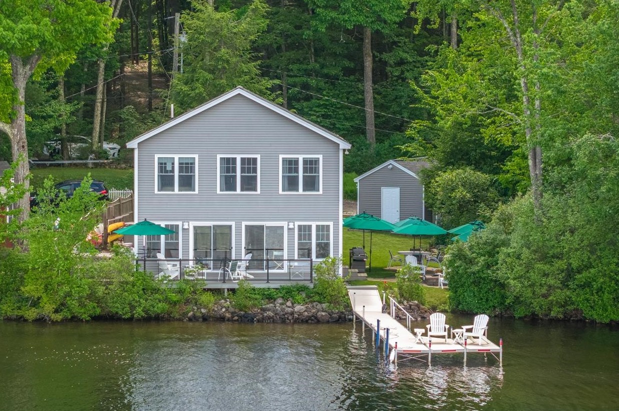3 Scott Ln, Deerfield, NH 03037-1137